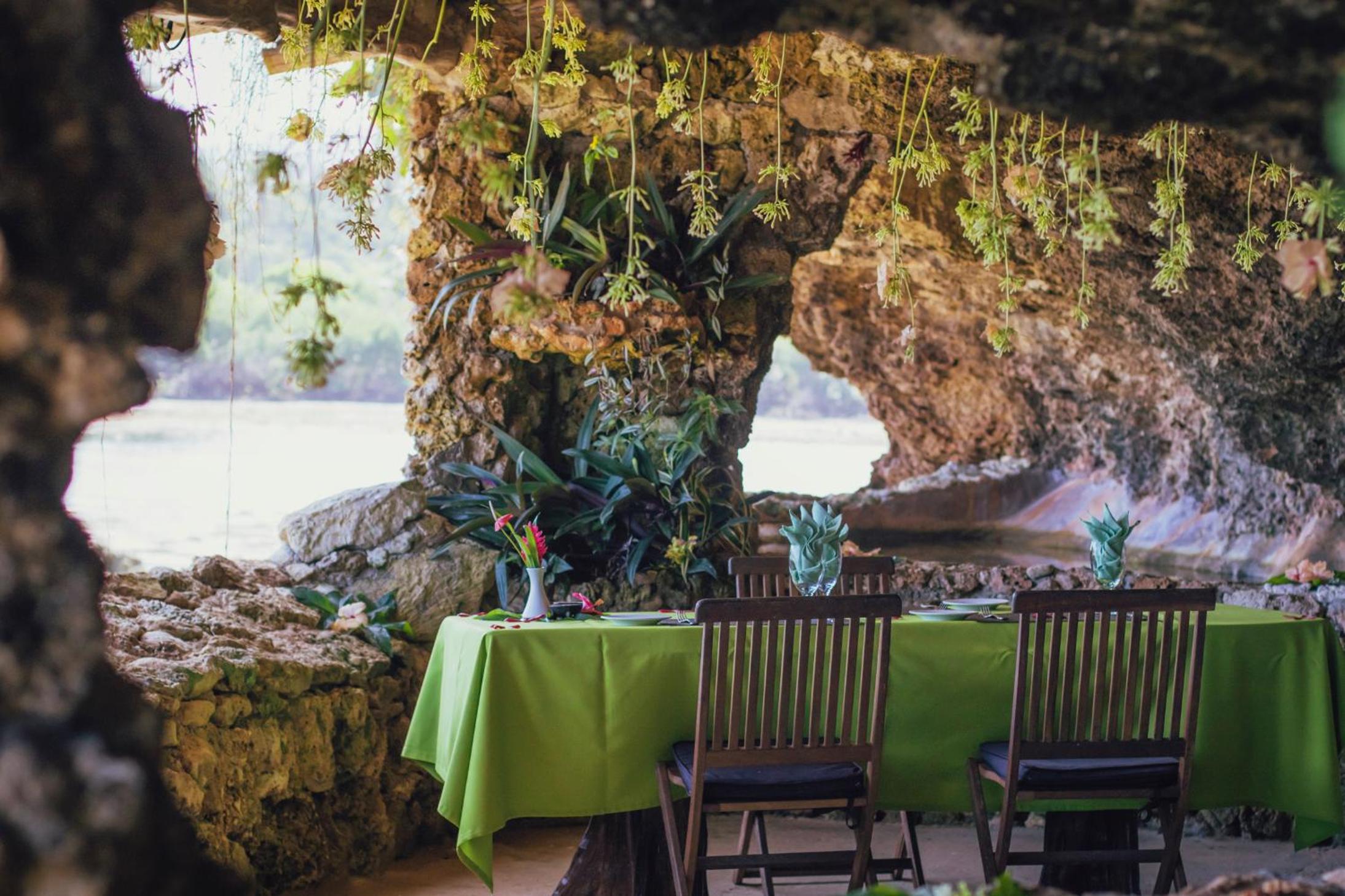 Savasi Island Resort