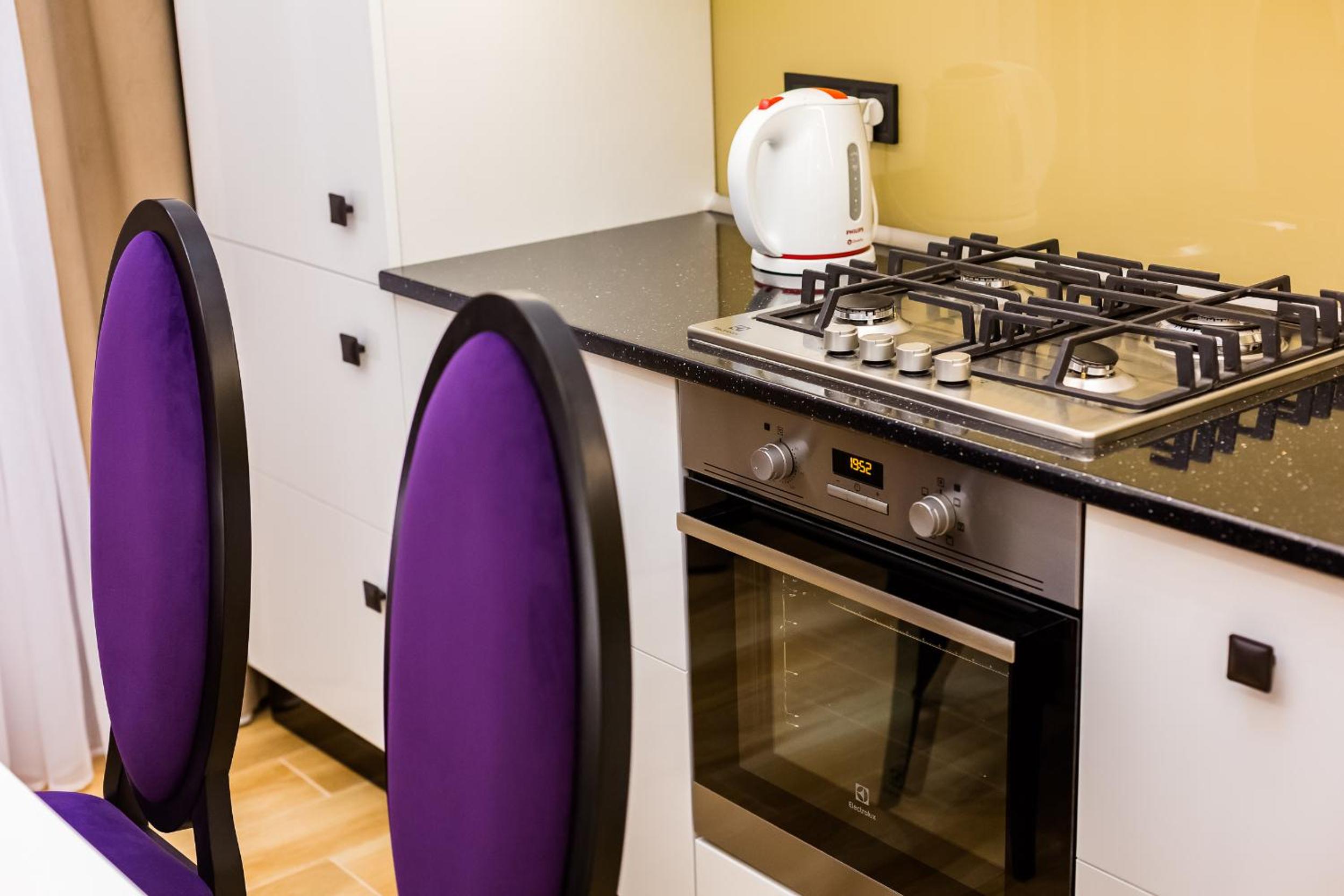 Royal Luxury apartment on Tsehova 9 view 3
