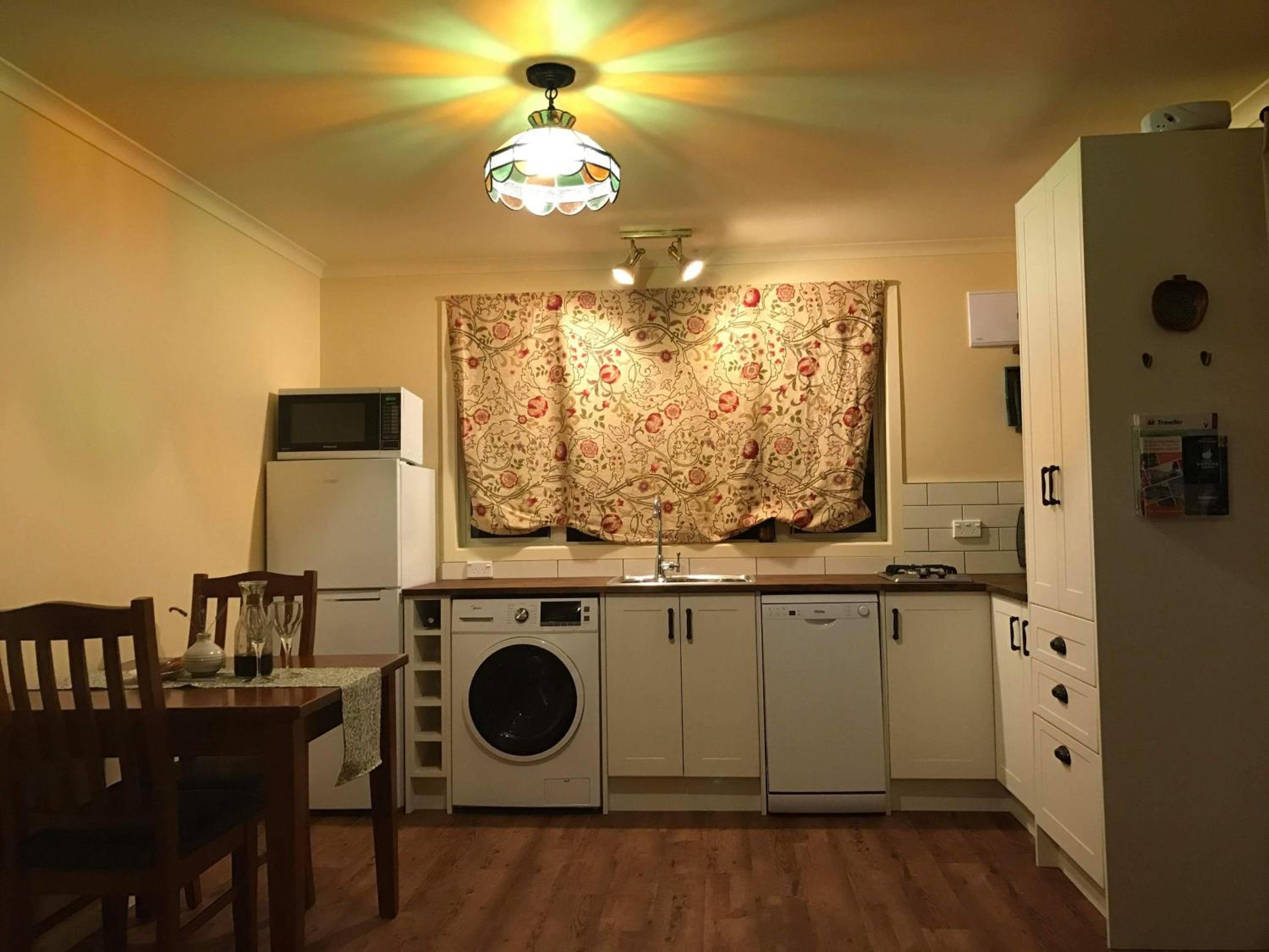 Glascroft Gardens - Bed & Breakfast view 4