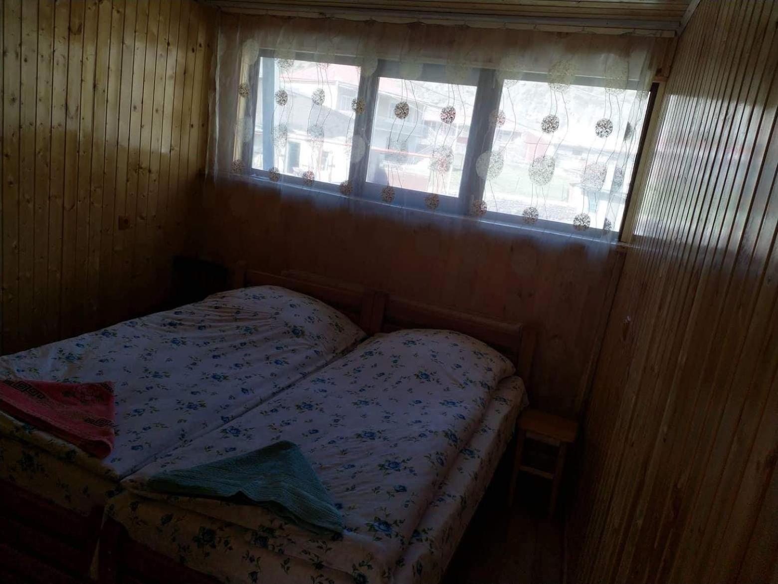 Photo 44