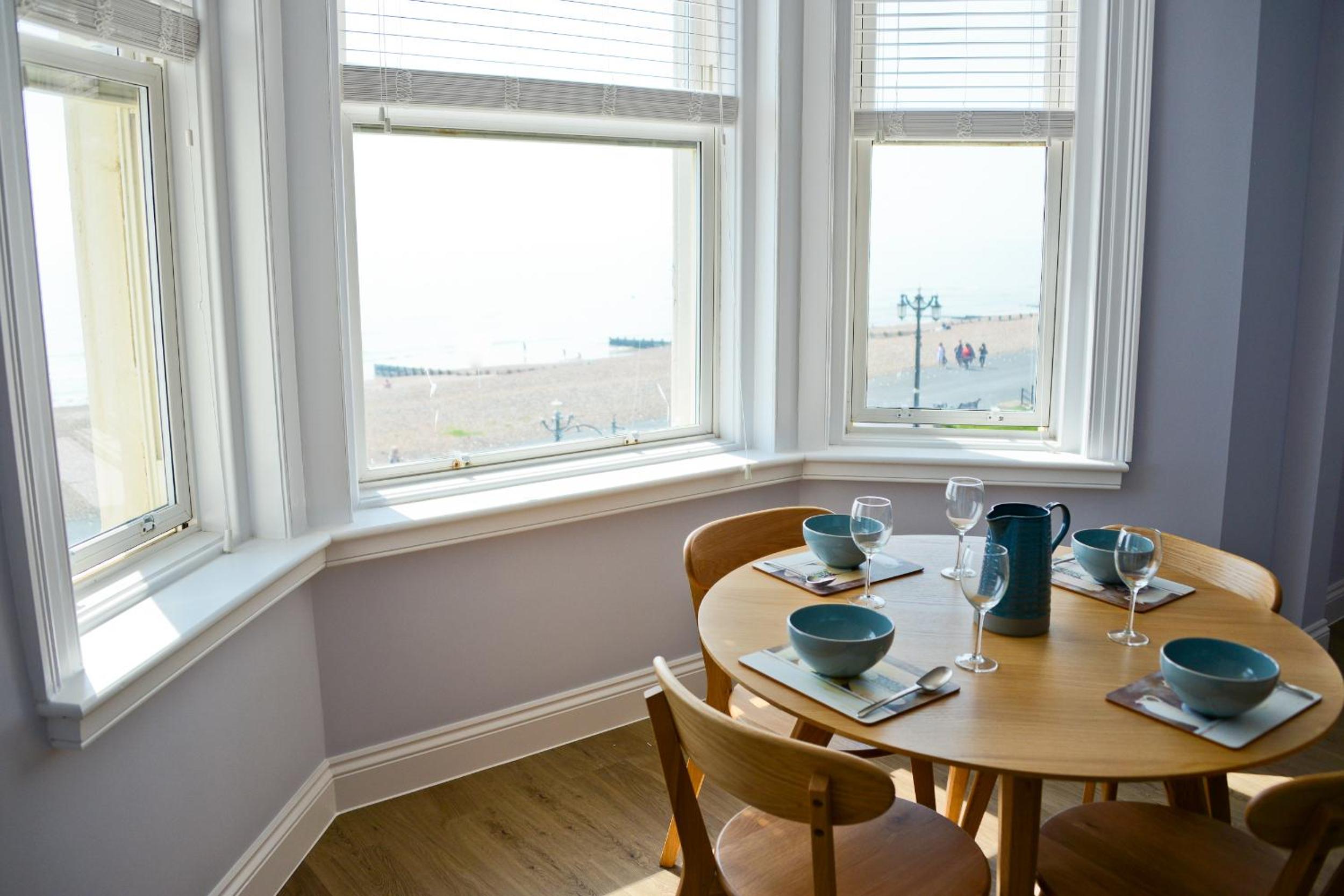 Worthing Vacations - Seaview - Property Image 1