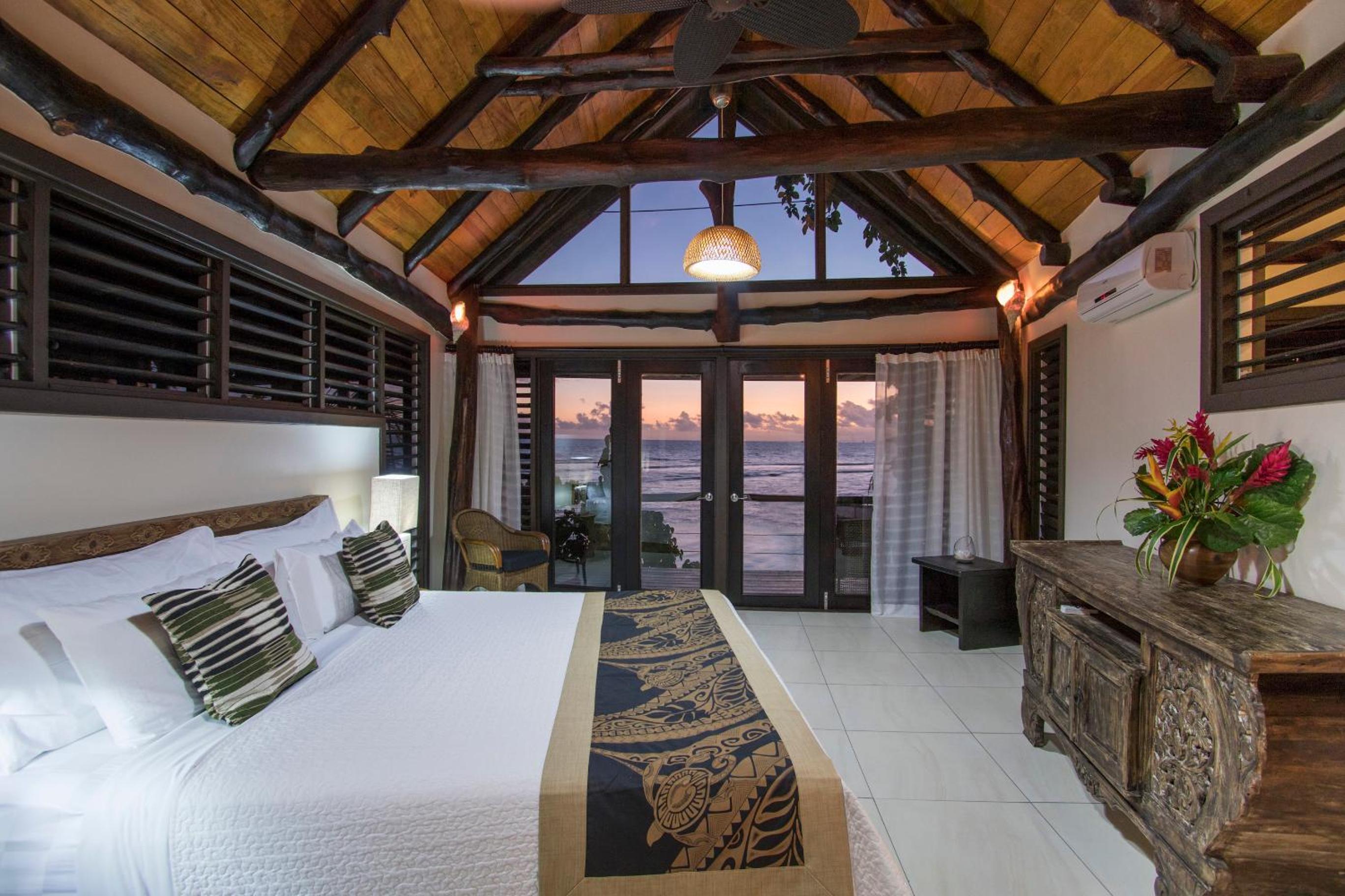 Savasi Island Resort