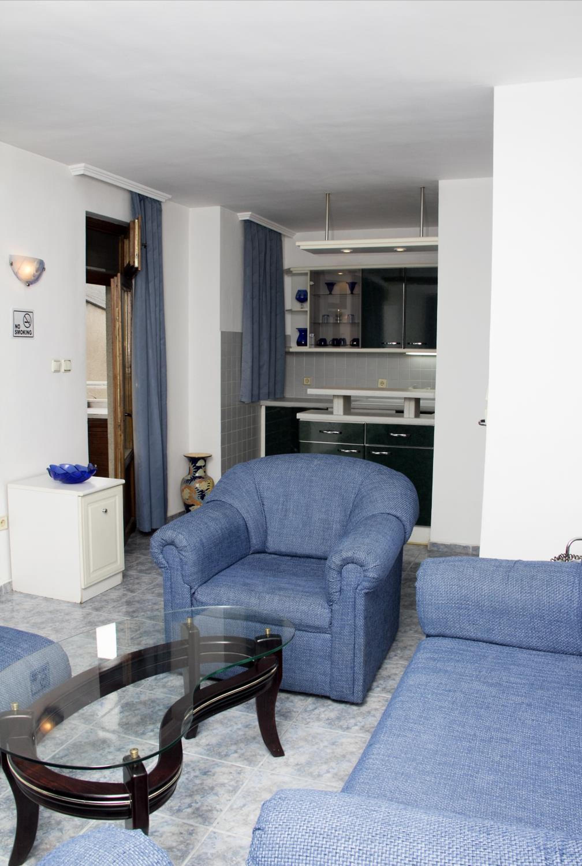 Apartment Pier