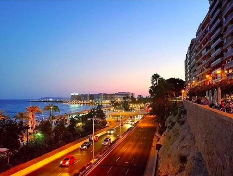 Lovely, new, bright 3 mins to beach apt 105 sq meters view 5