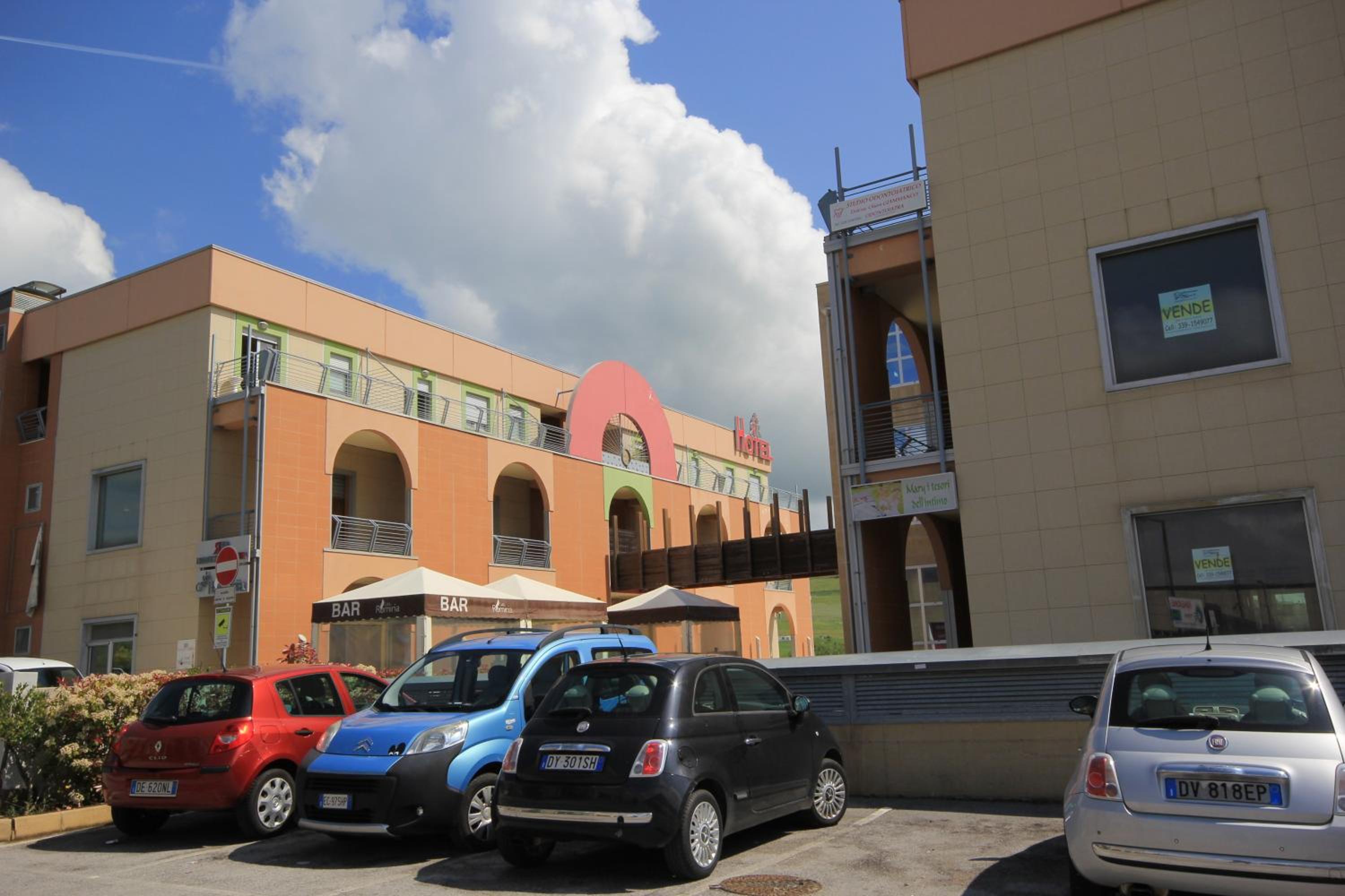 Hotel I Rocchi Hotel - Image 1