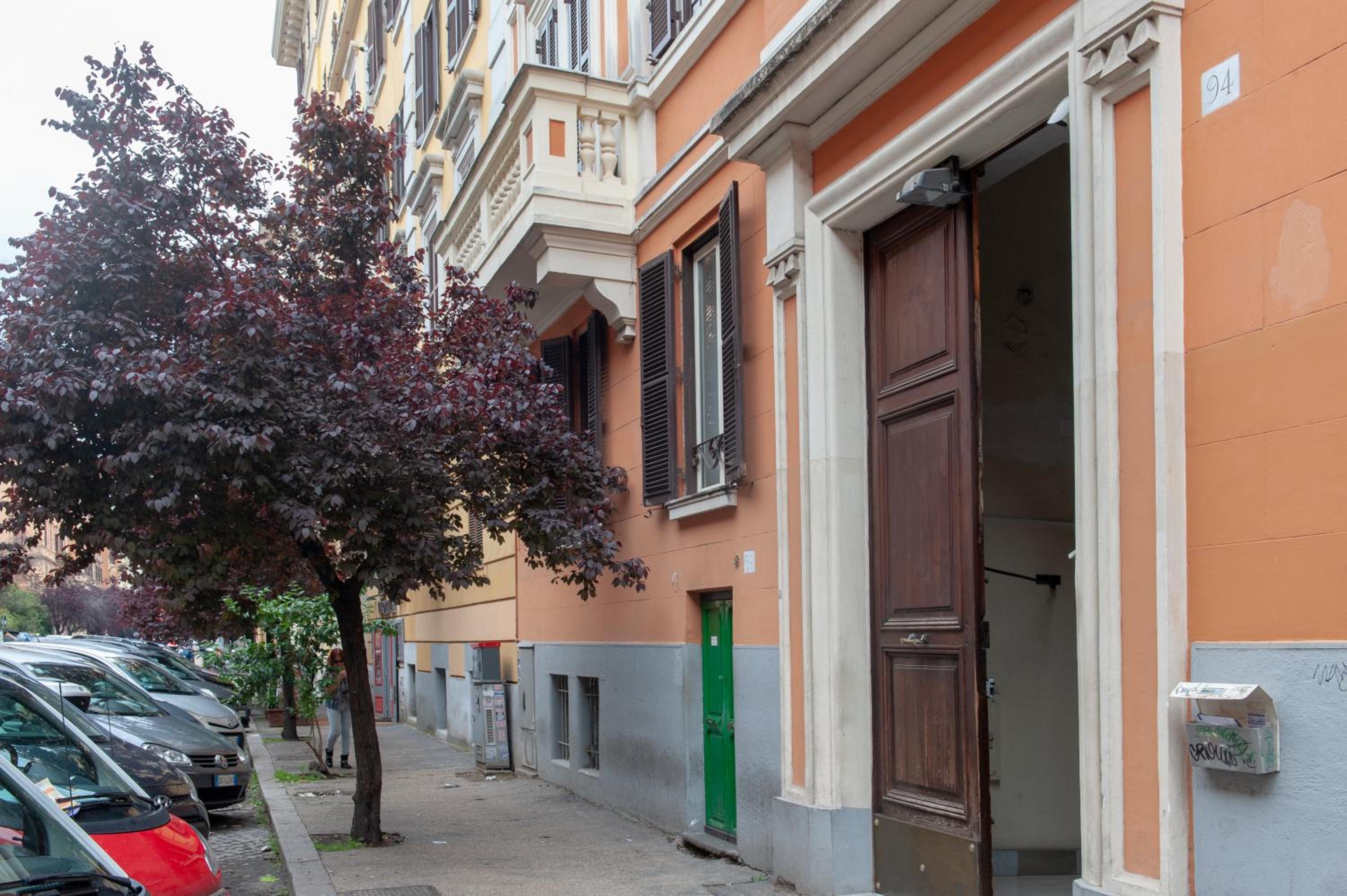 Arie Romane Guesthouse