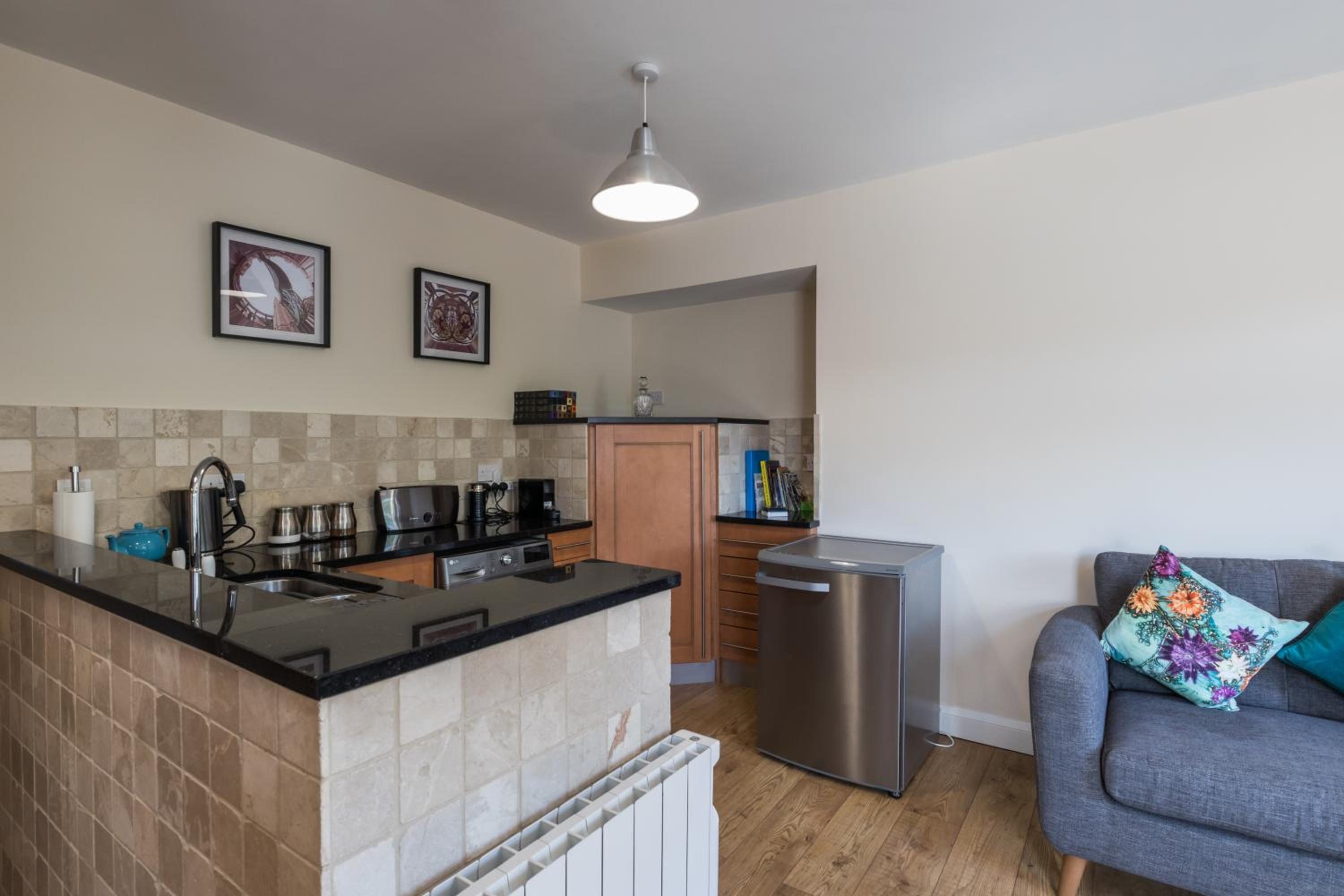 Kingsway Apartment view 5