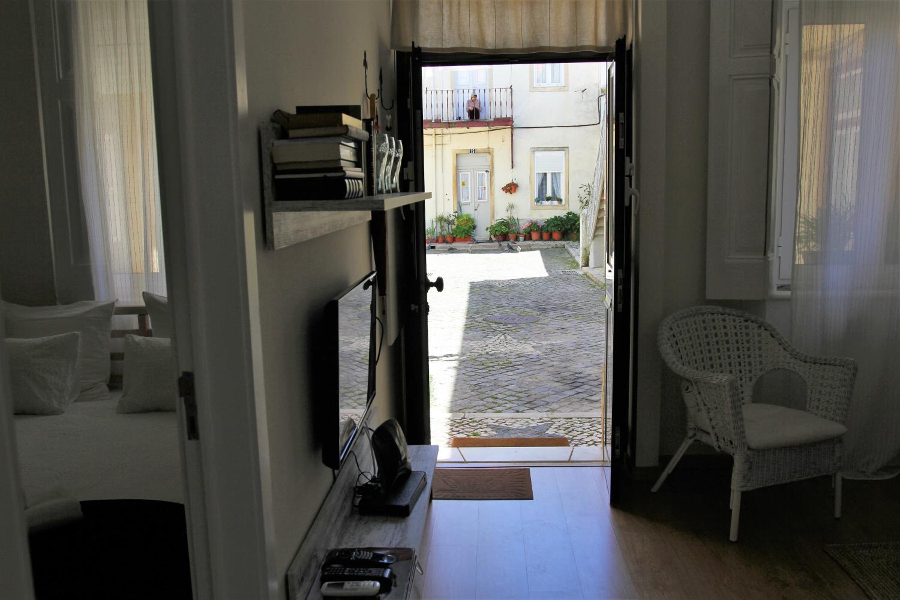 Lisbon Vacations - The Back Street Nest - Property Image 11