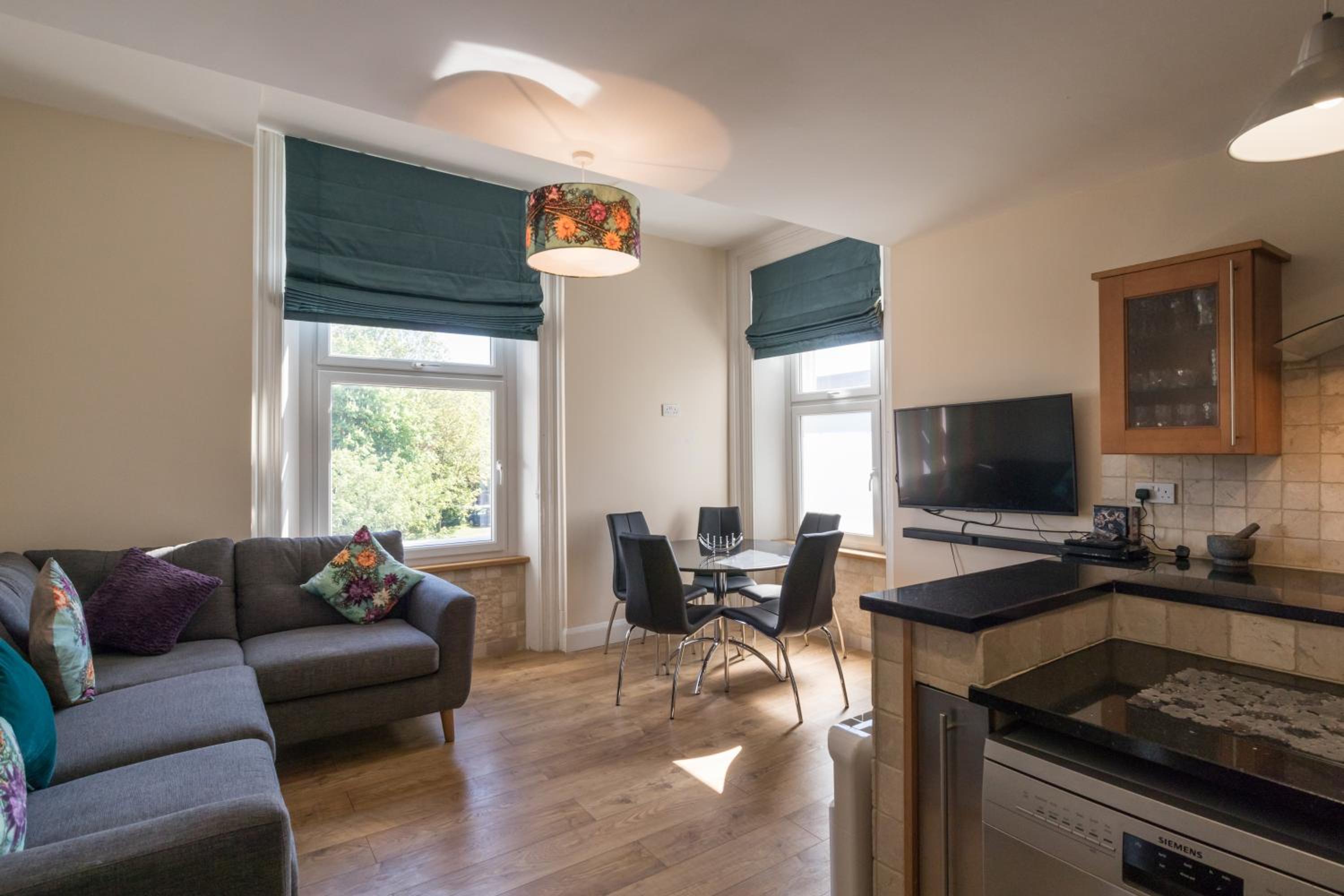 Kingsway Apartment view 4