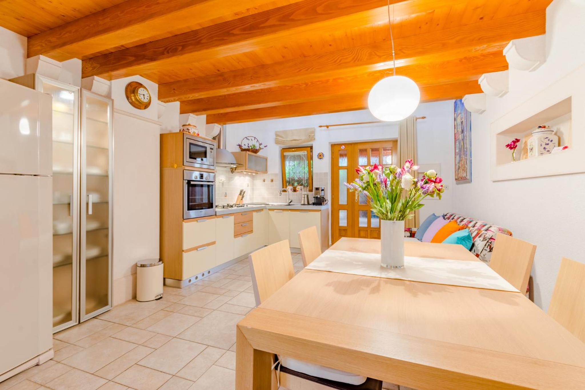 Photo 30