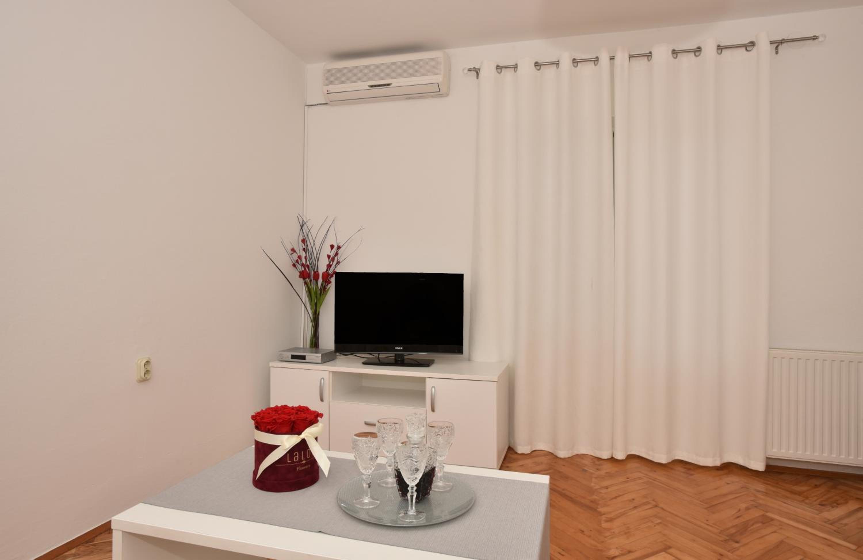 Ivana Apartments