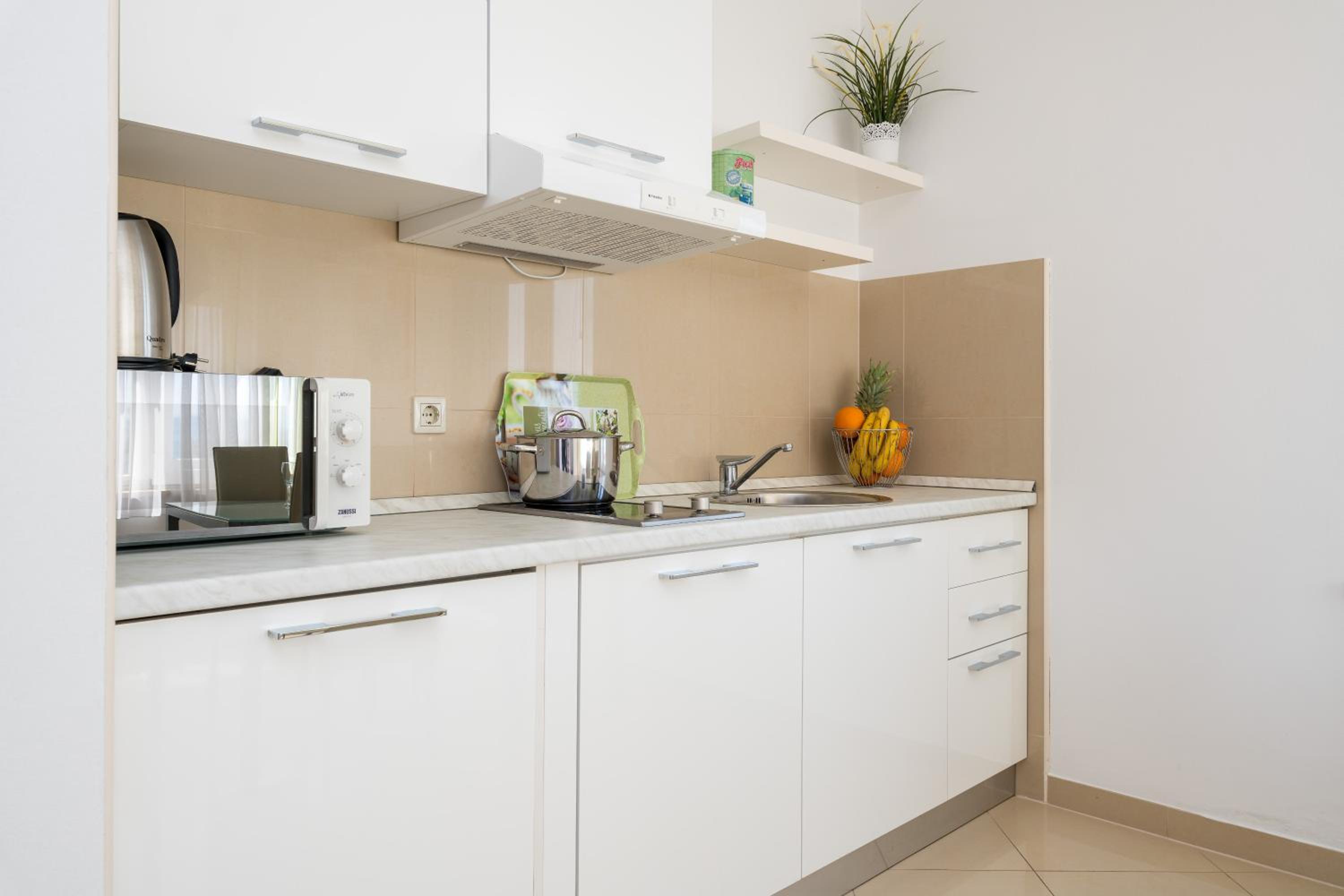 Beachfront Apartments Gabine
