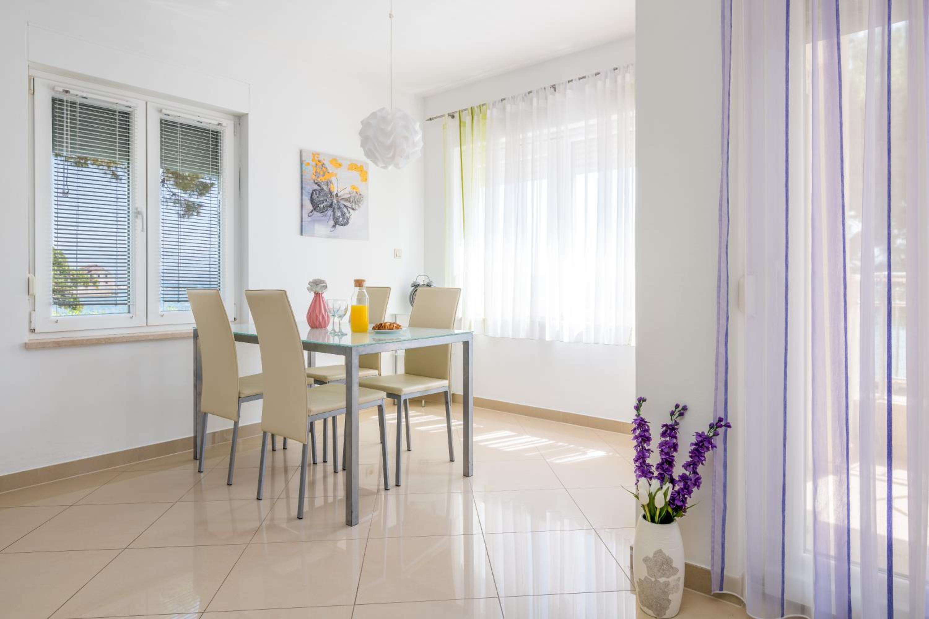 Beachfront Apartments Gabine