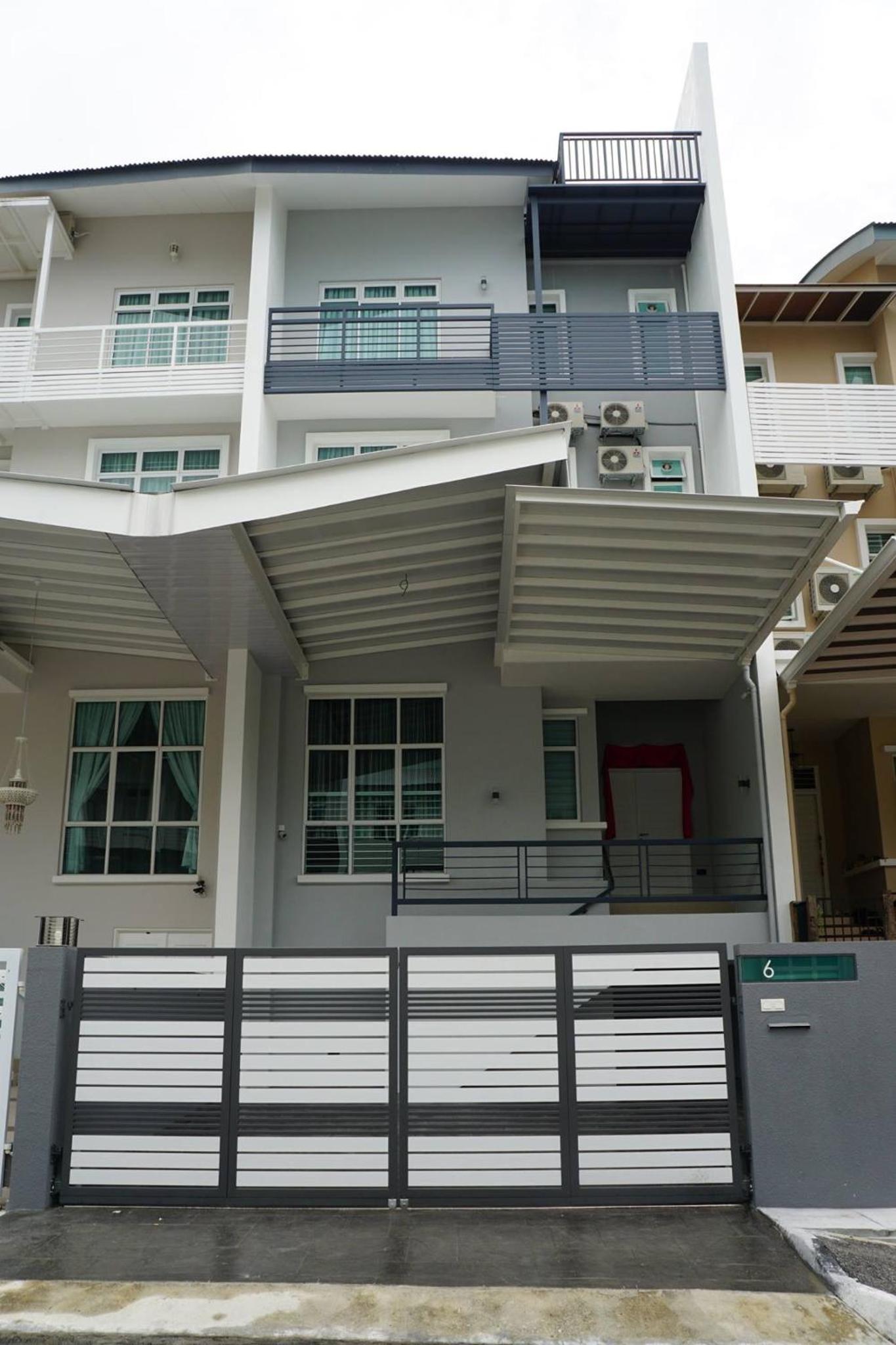 Shamrock Boutique Villa - Stay for 12 person photo 1