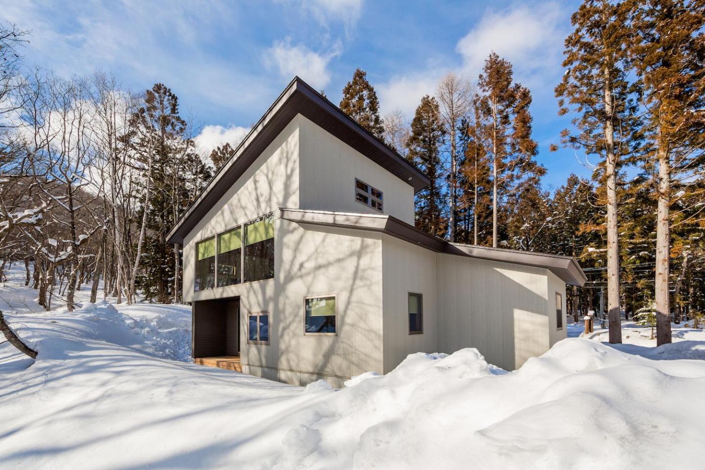 Solar Chalets by HHG