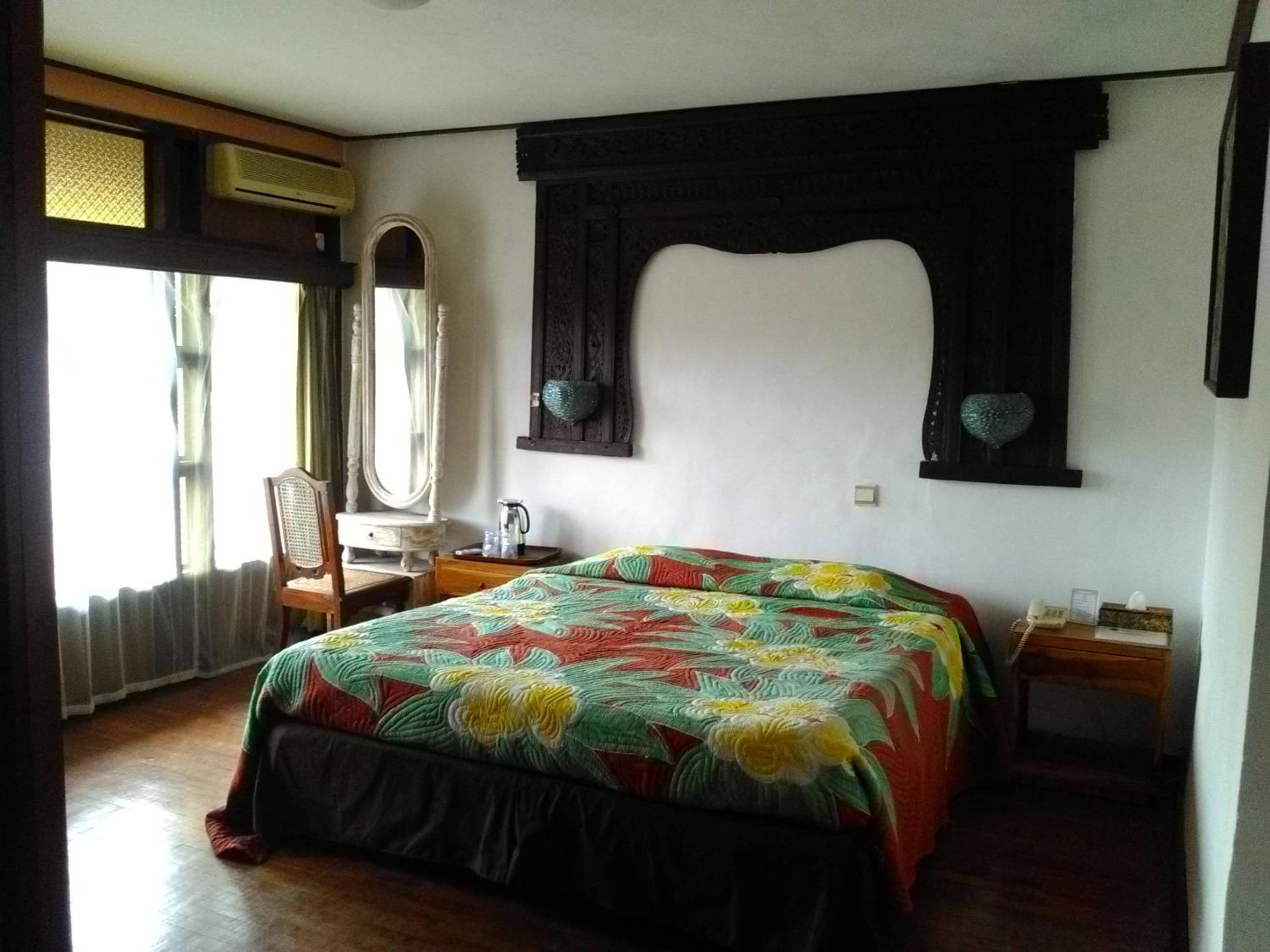 Gazebo Beach Hotel