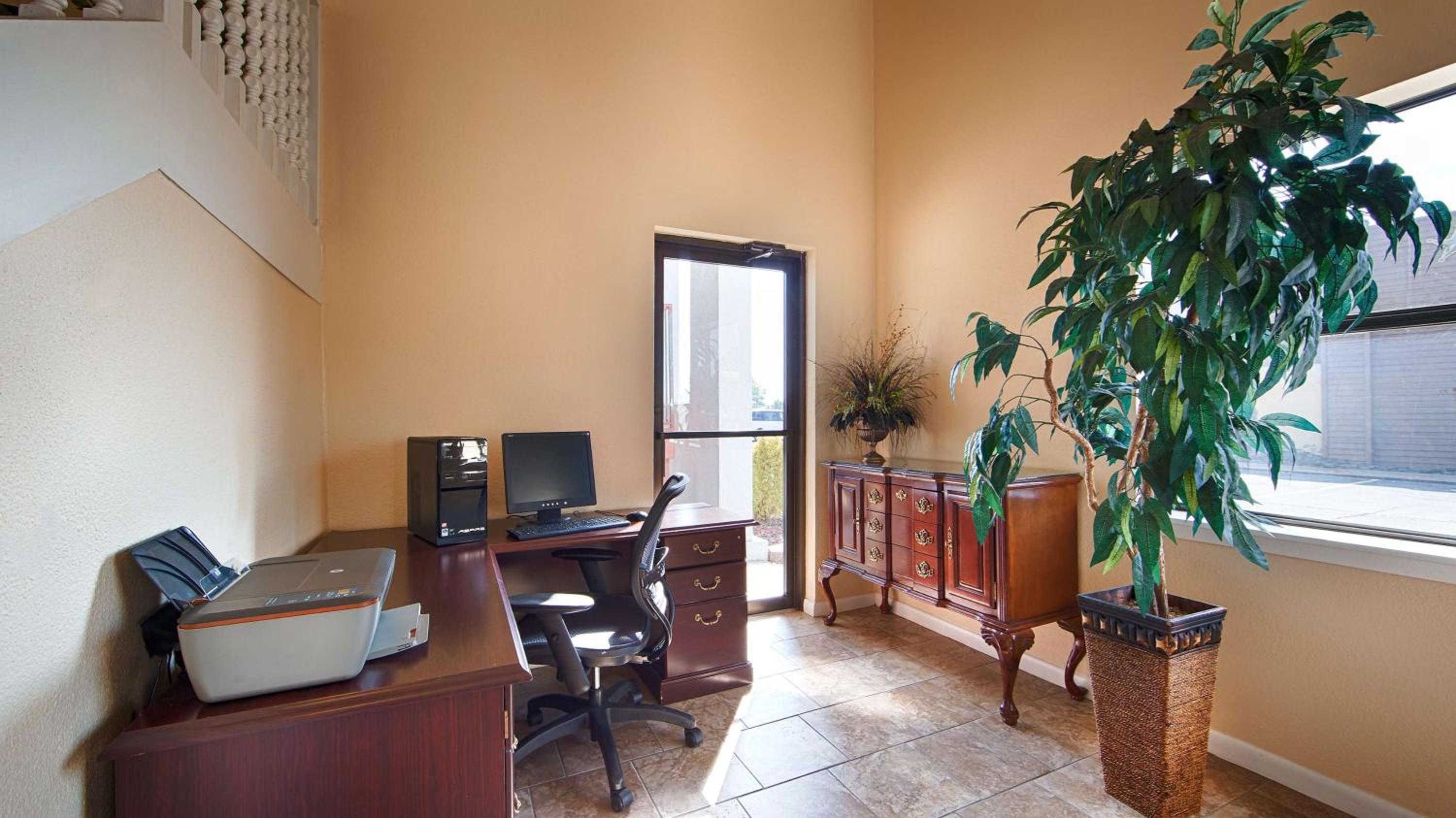Russellville Vacations - Best Western Inn Russellville - Property Image 4