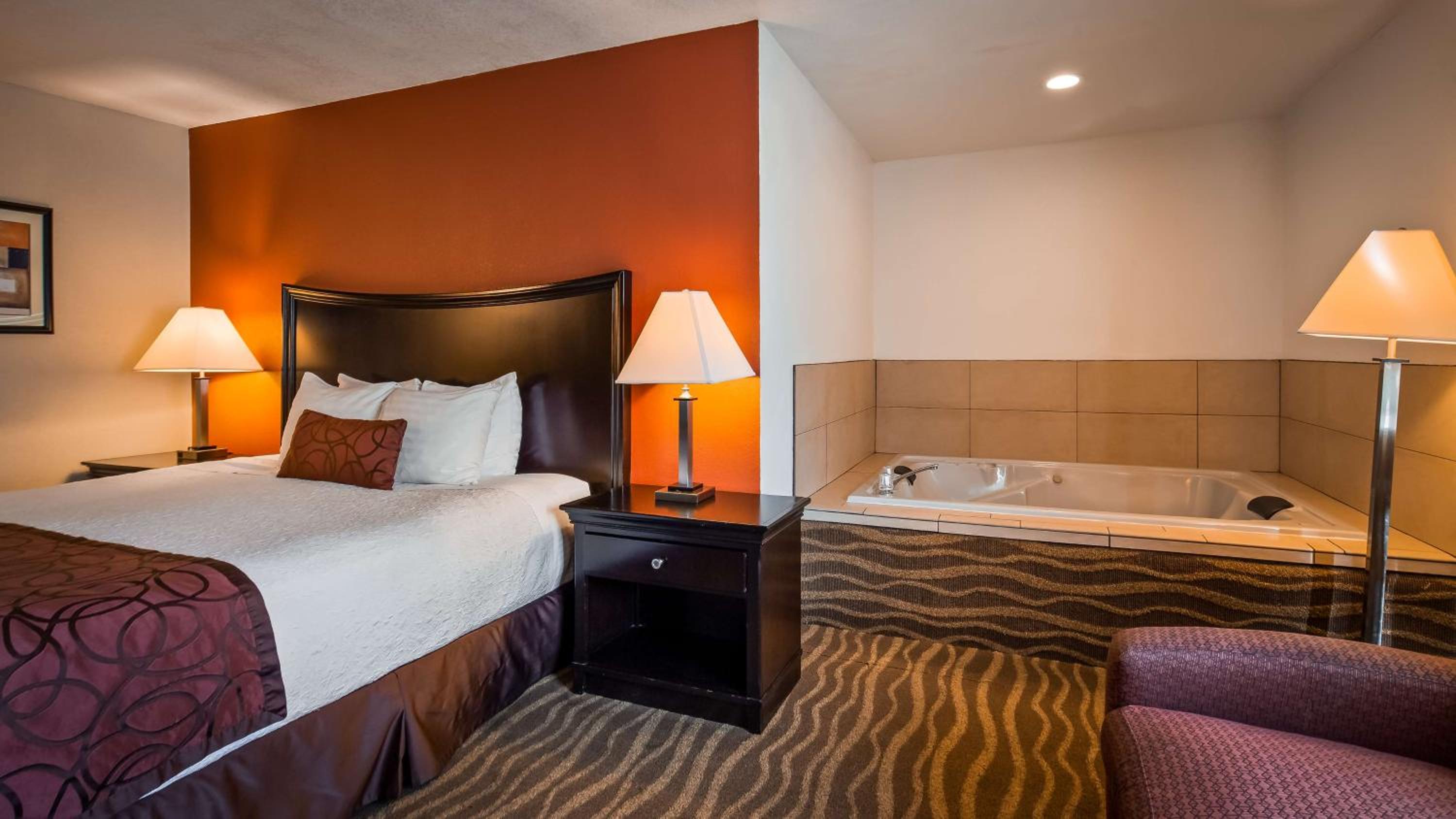 Best Western Plus Corning Inn - Property Image 12
