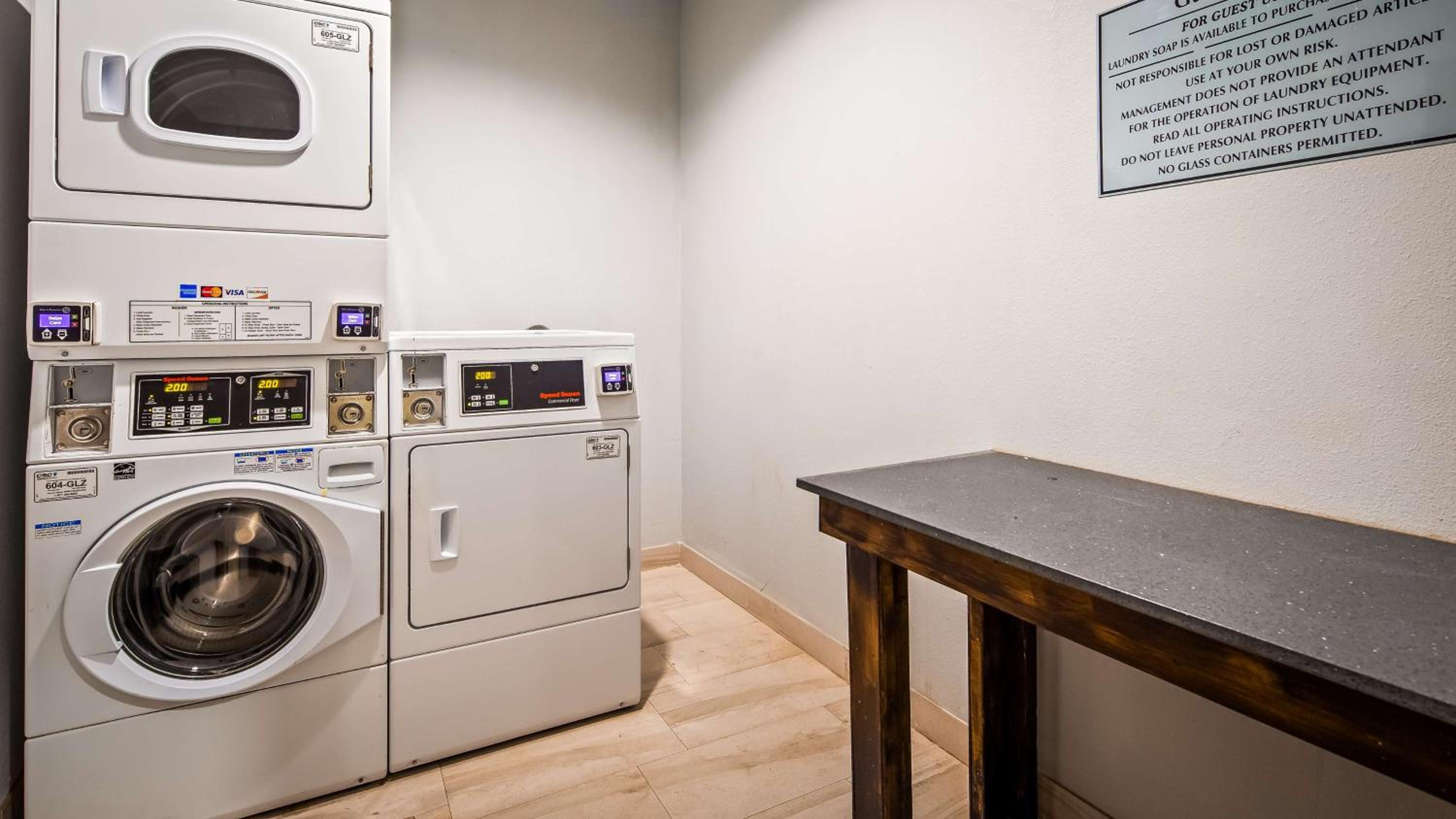 Best Western Plus Dilley Inn & Suites