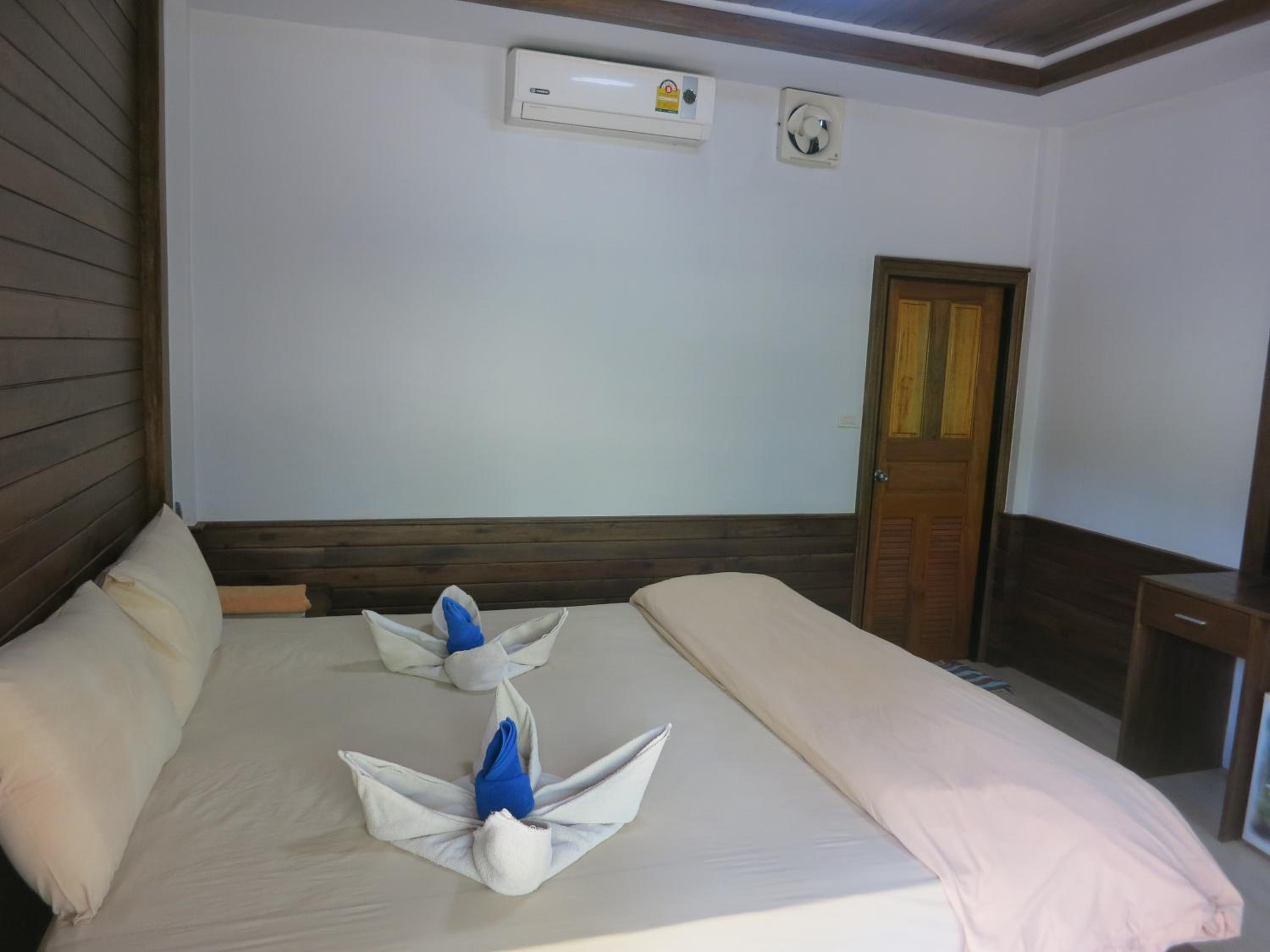Dewshore Resort