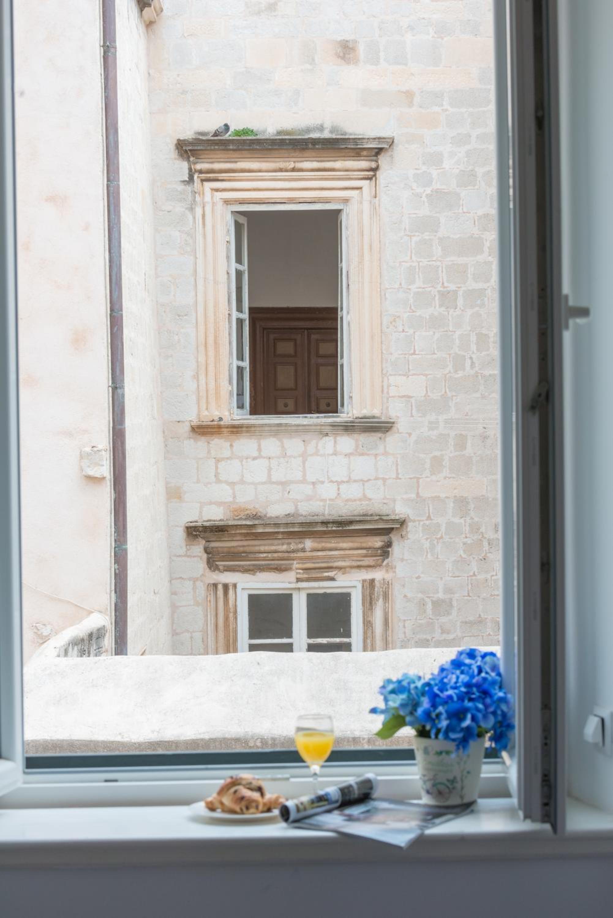 La Piazza Apartment