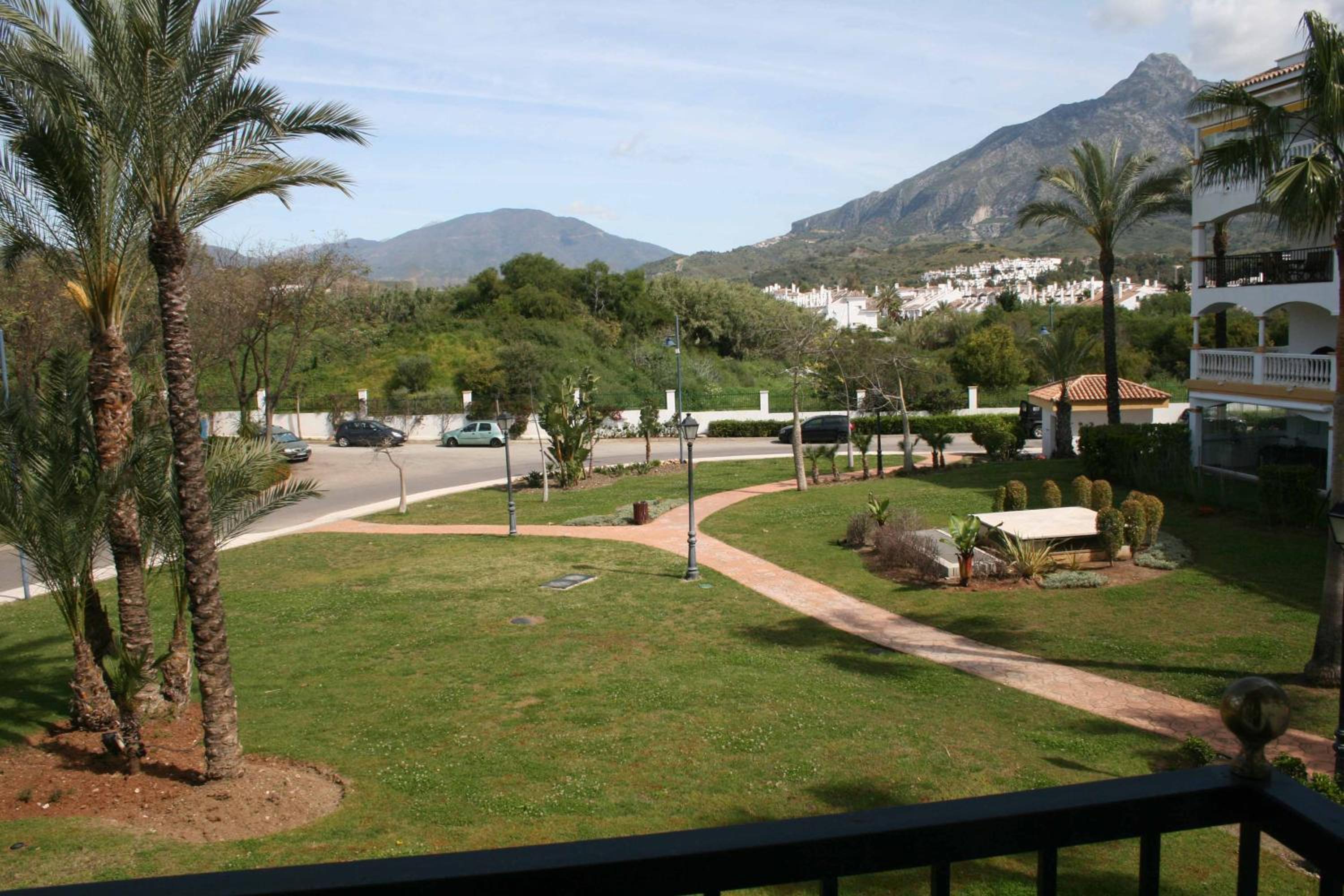Apartamento 2 dorm. Puerto Banus view 4