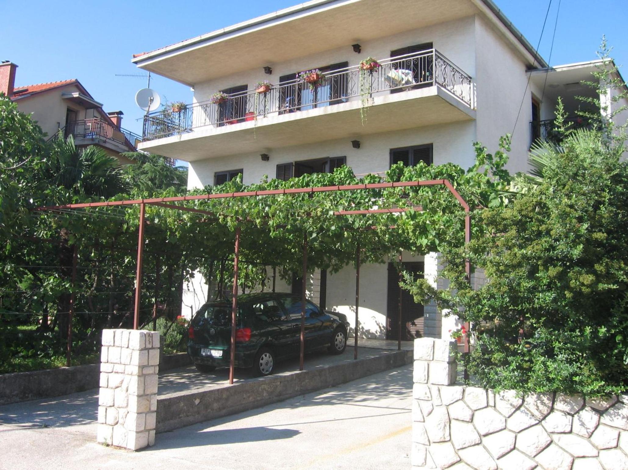 VUCKO 4 Apartment for 4 persons with terrace
