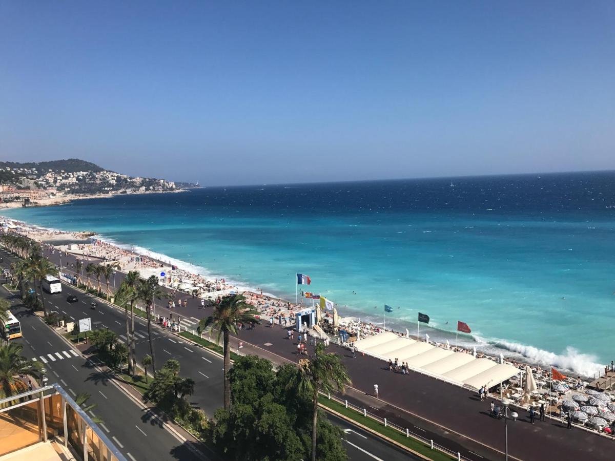 Apart-a-Nice : A Breathtaking View on the Sea