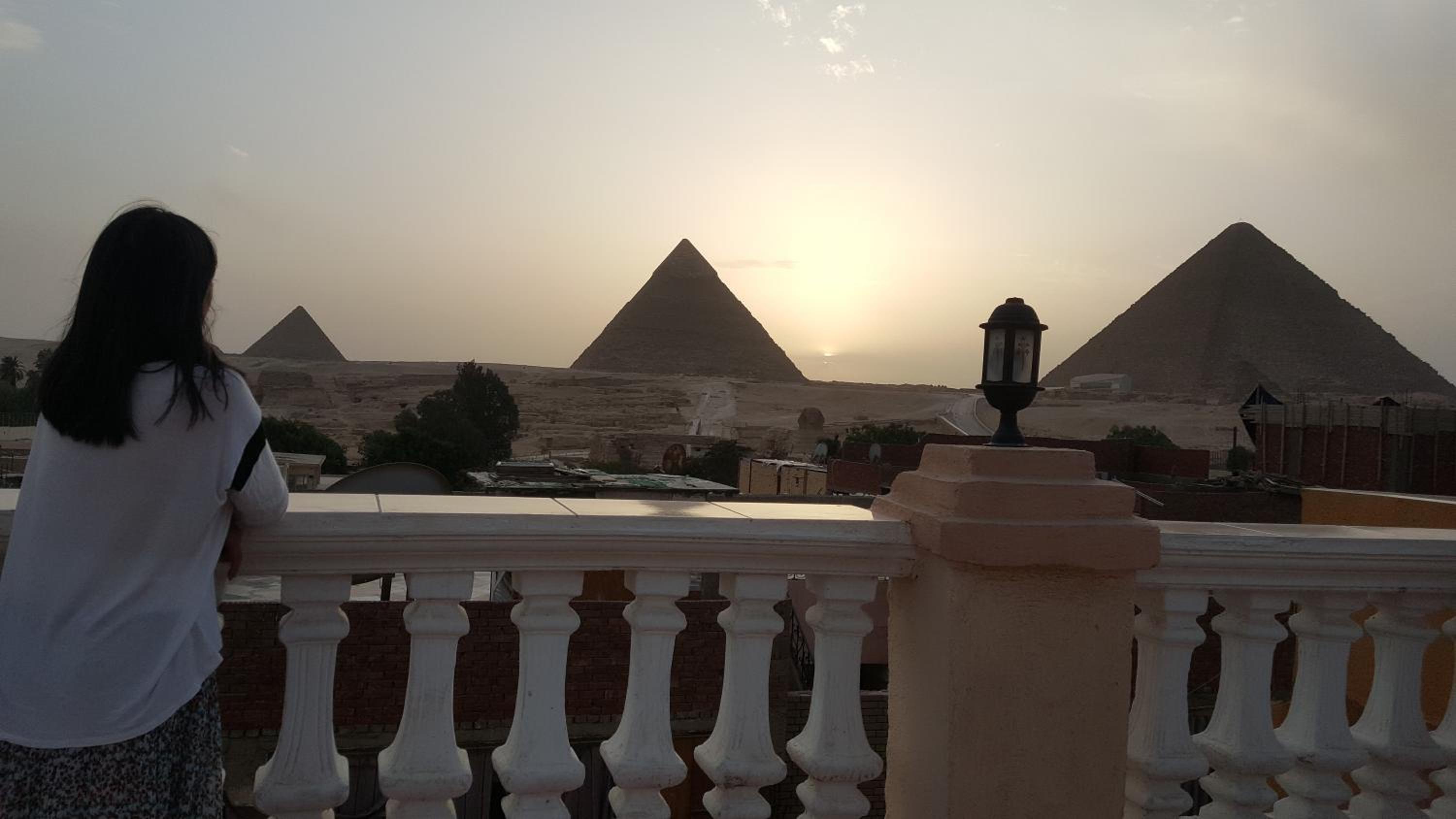 Royal Pyramids Inn
