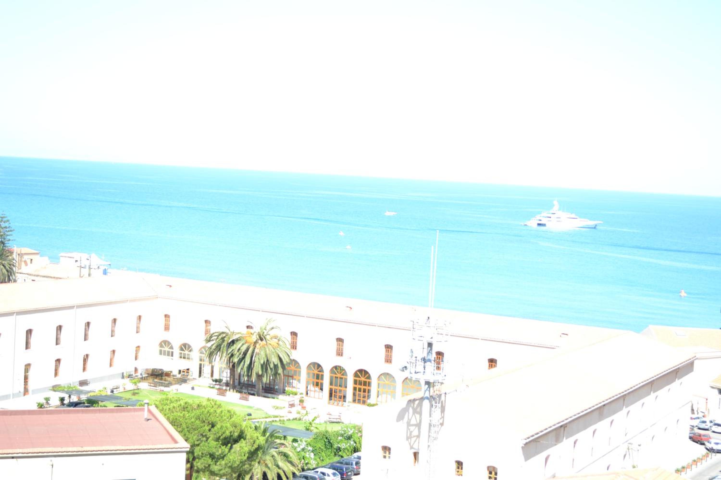 Hotel Scirocco - Image 1