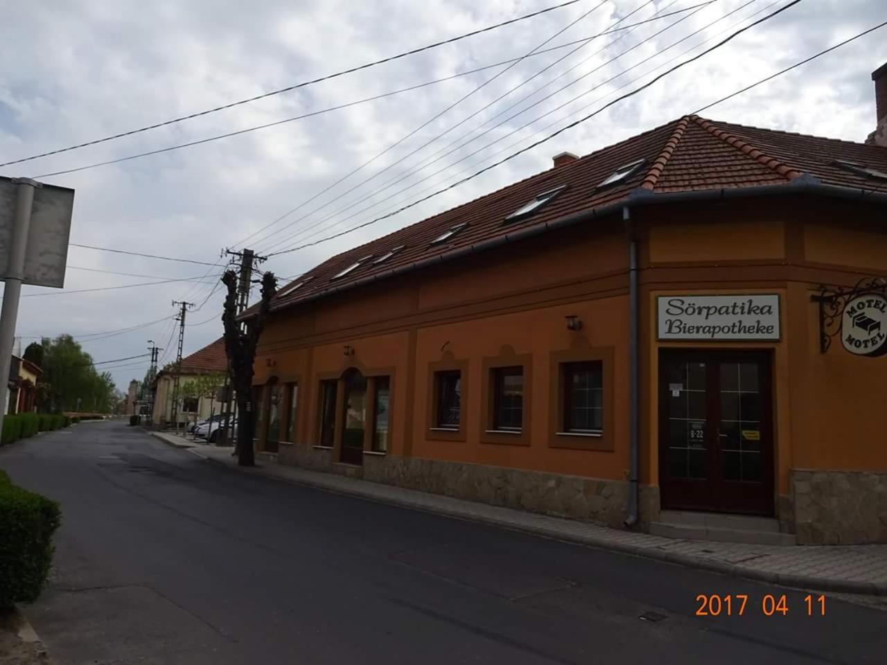 Photo 32