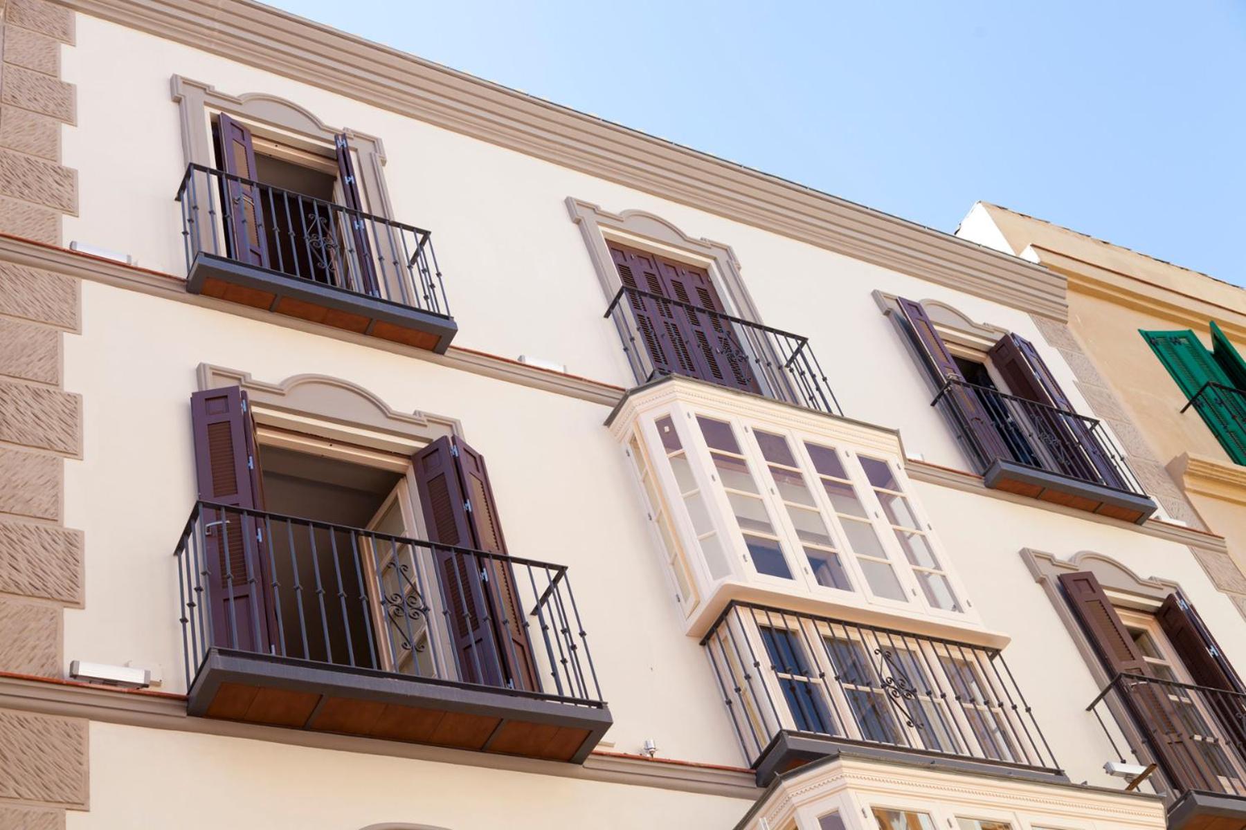Apartamentos Pinar Málaga Centro - Carretería