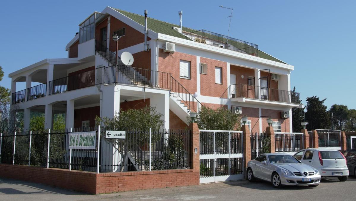 B&B Sportfoggia view 2