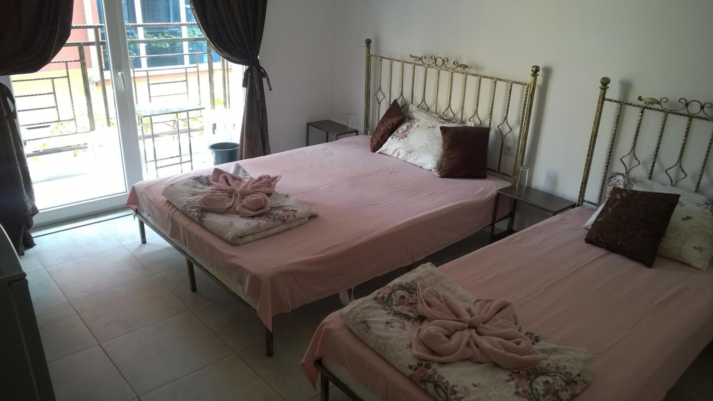 Dracena Guesthouse