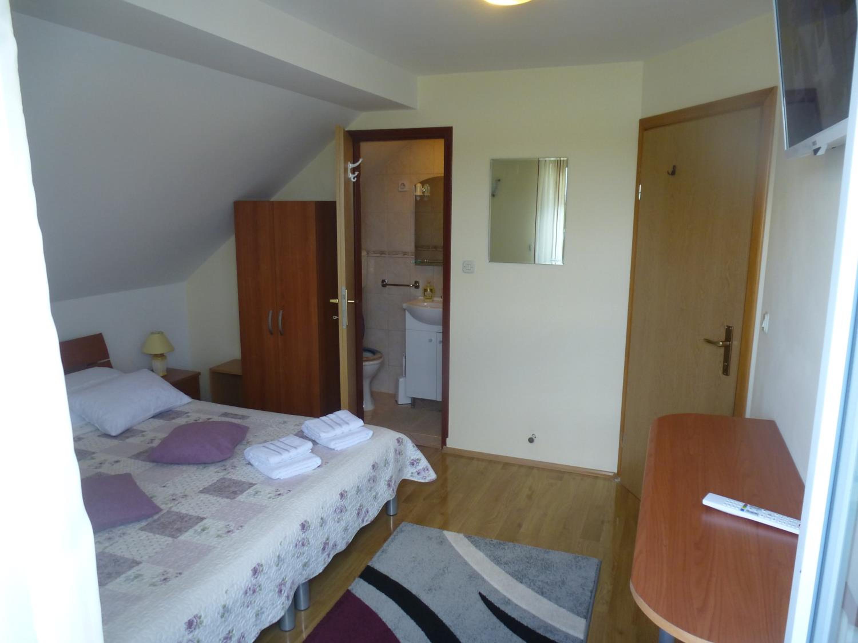 Apartments Miše