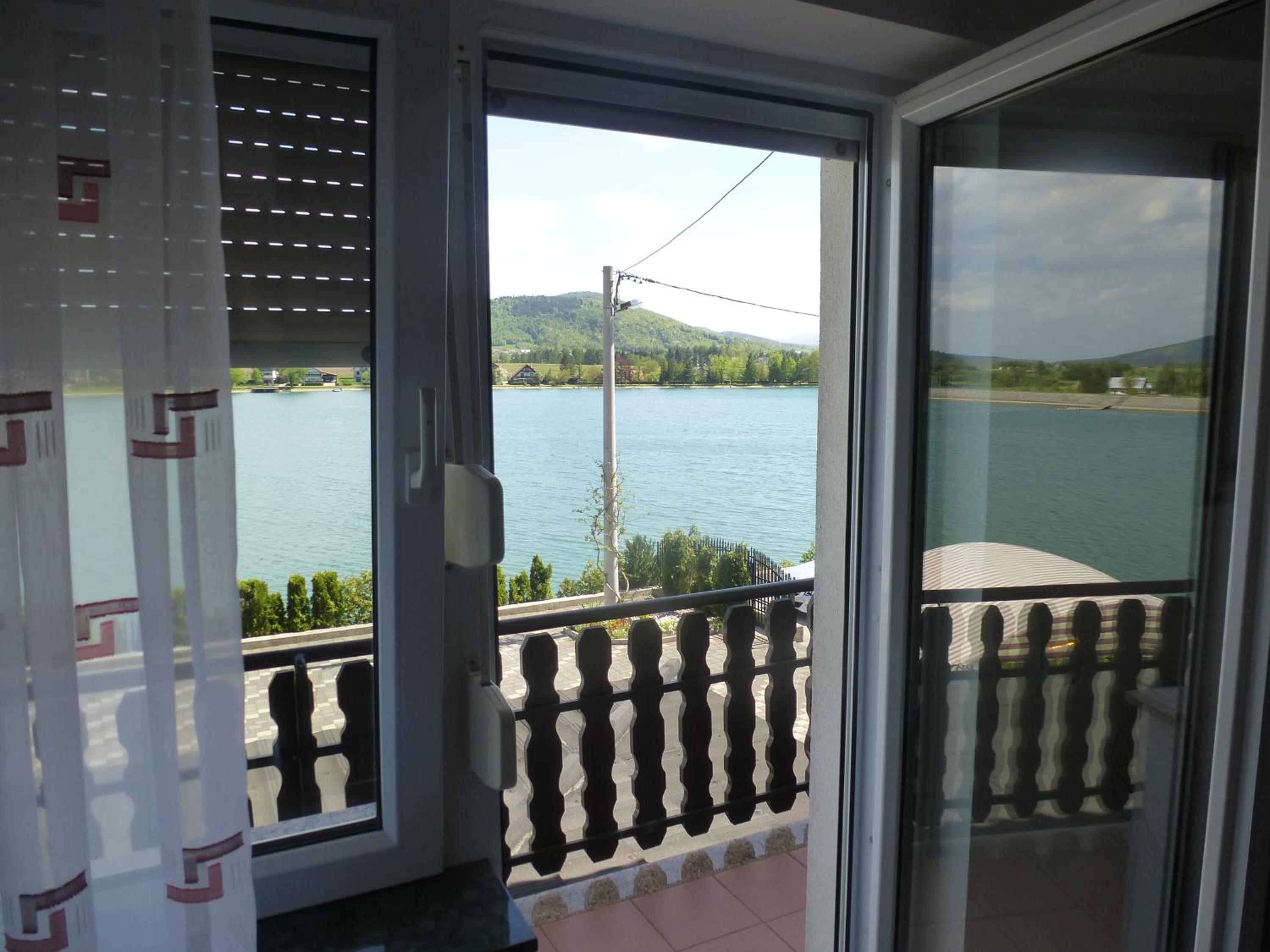 Apartments Miše