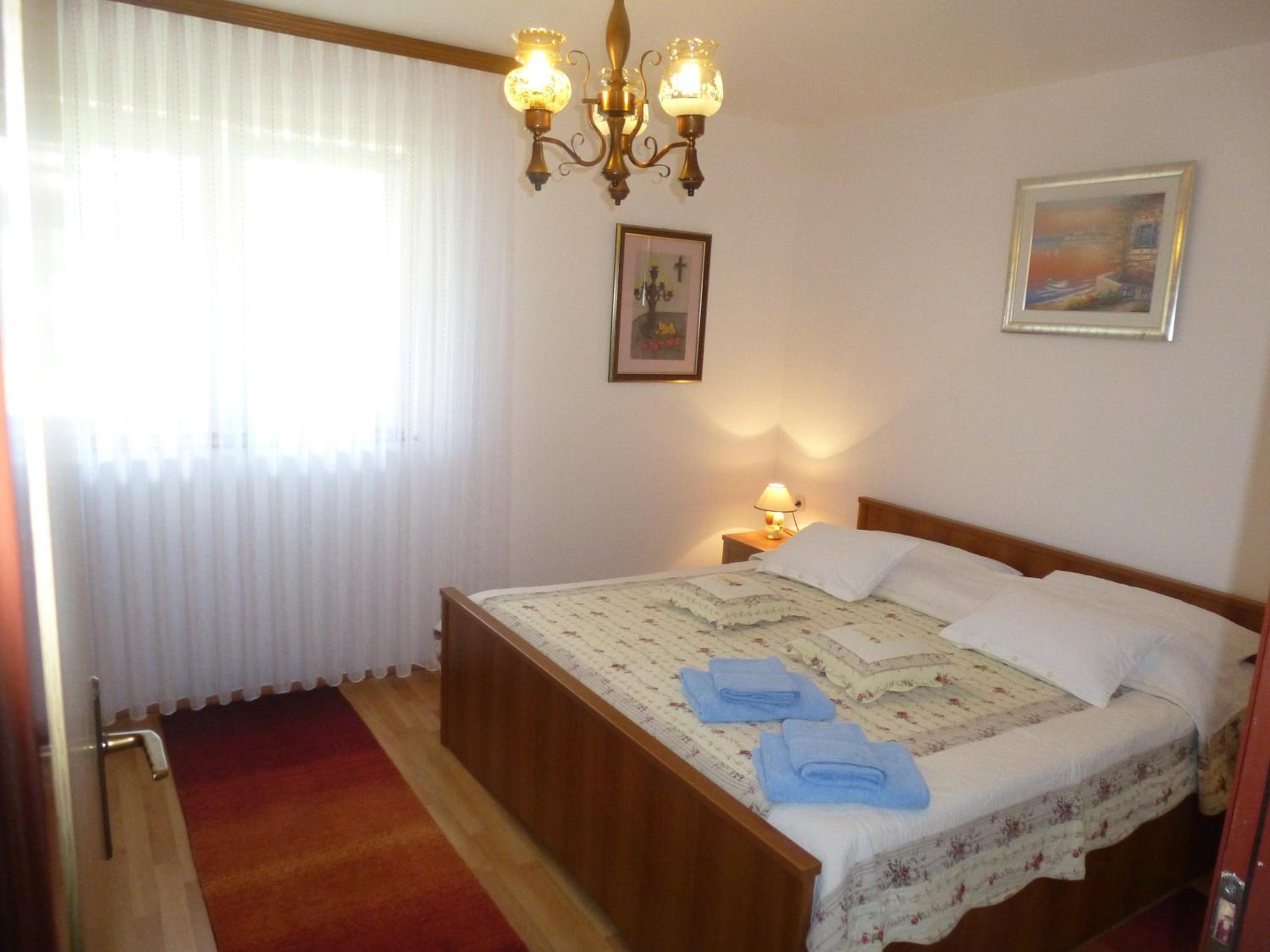 Apartments Miše