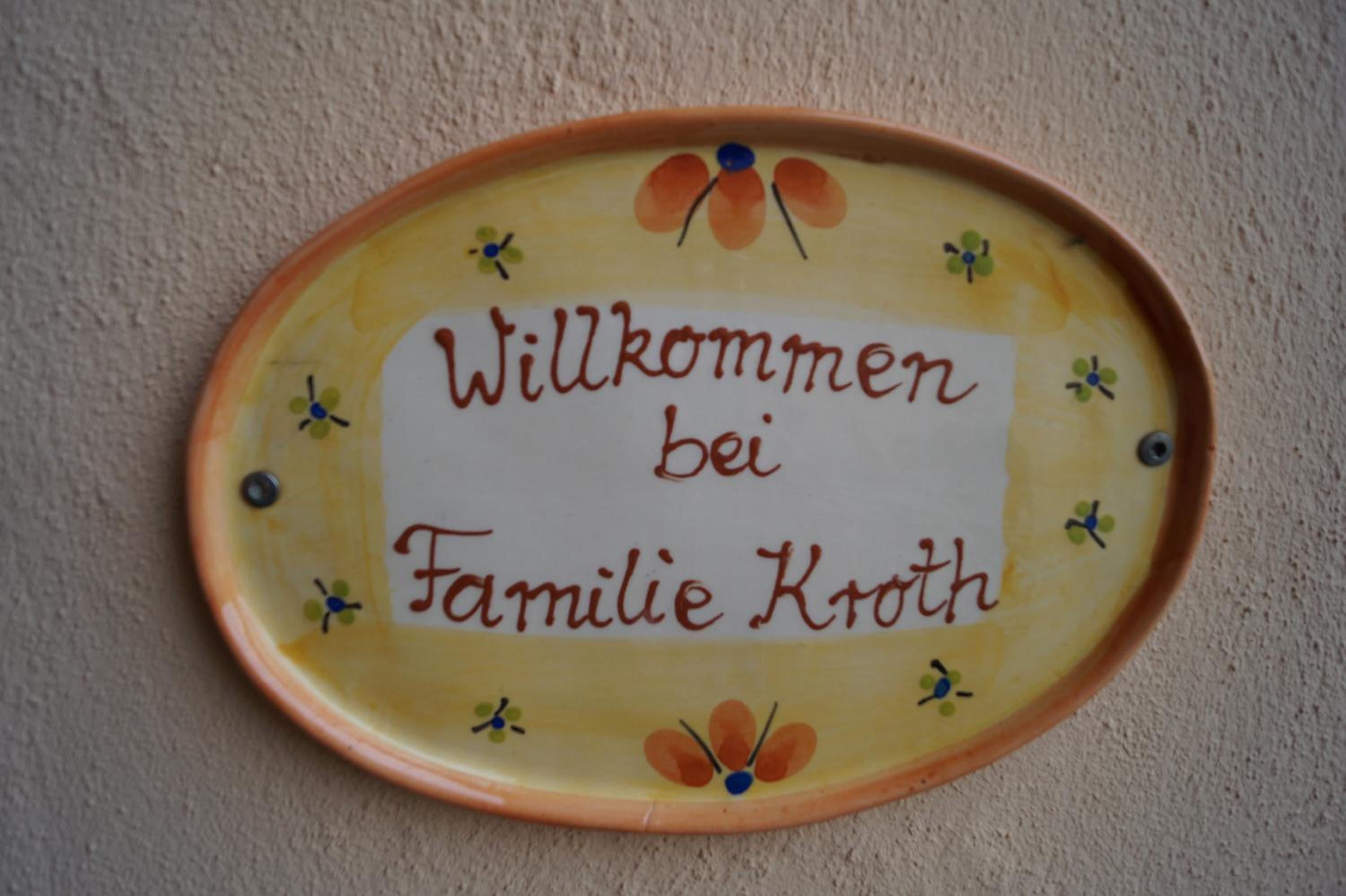 Weingut Eduard Kroth view 2
