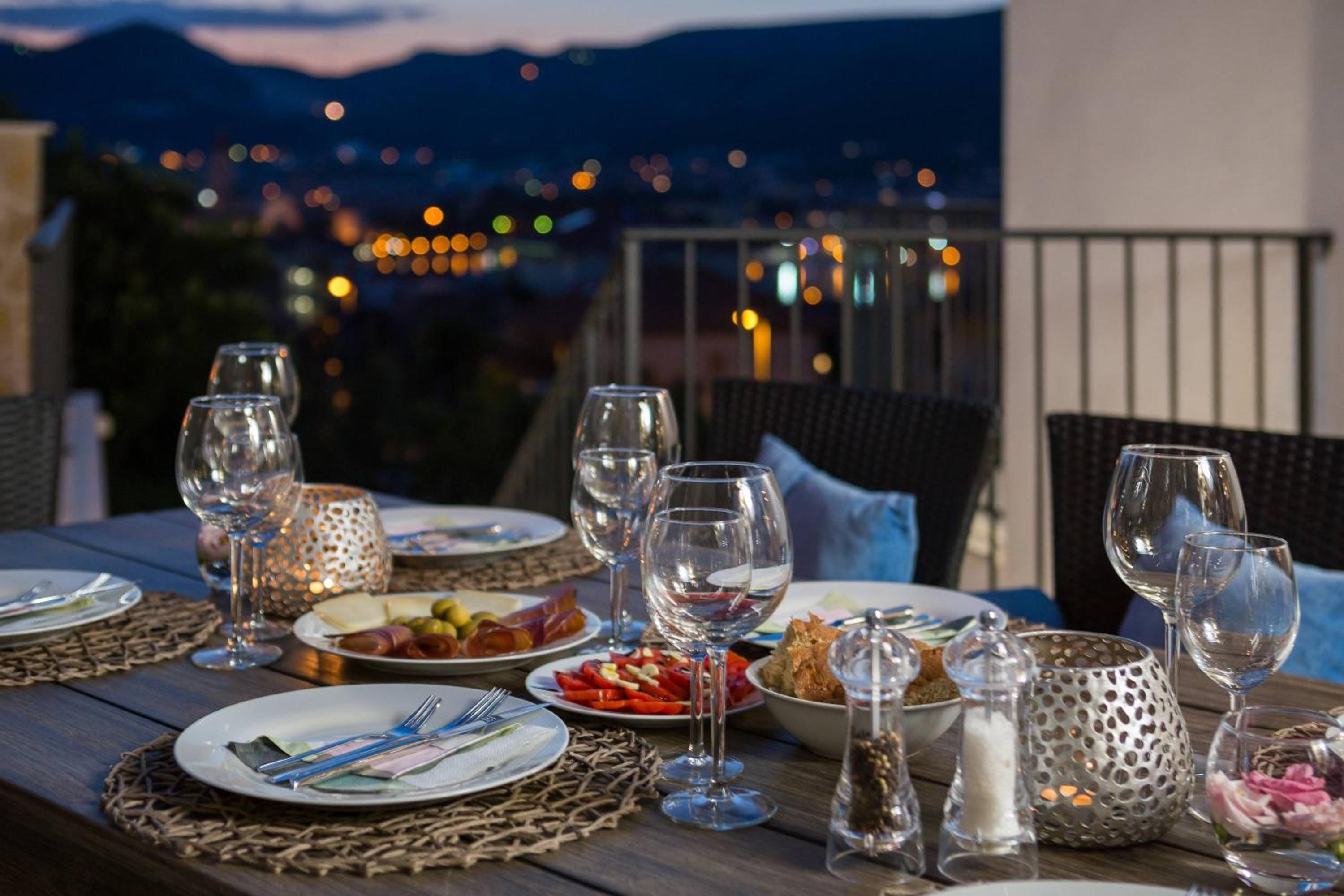 Villa Salt - 10 people, heated pool, Trogir, near beach & Split airport view 5