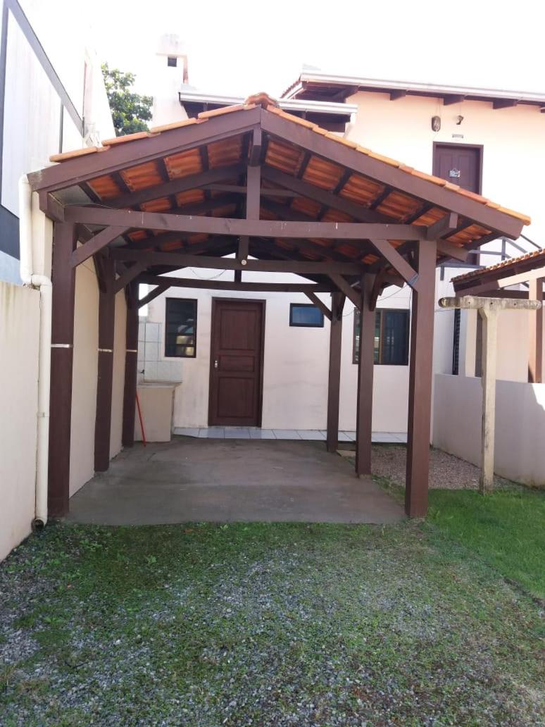 Casa na Praia Frente Mar 01