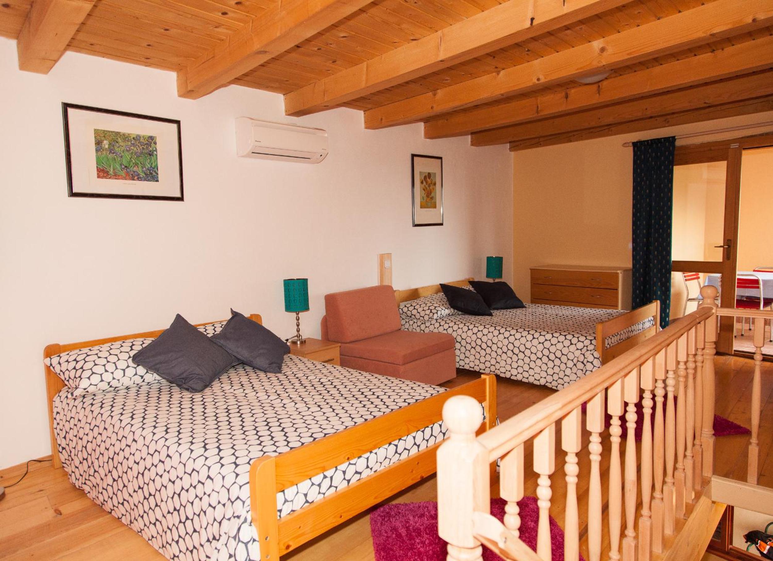 Photo 50
