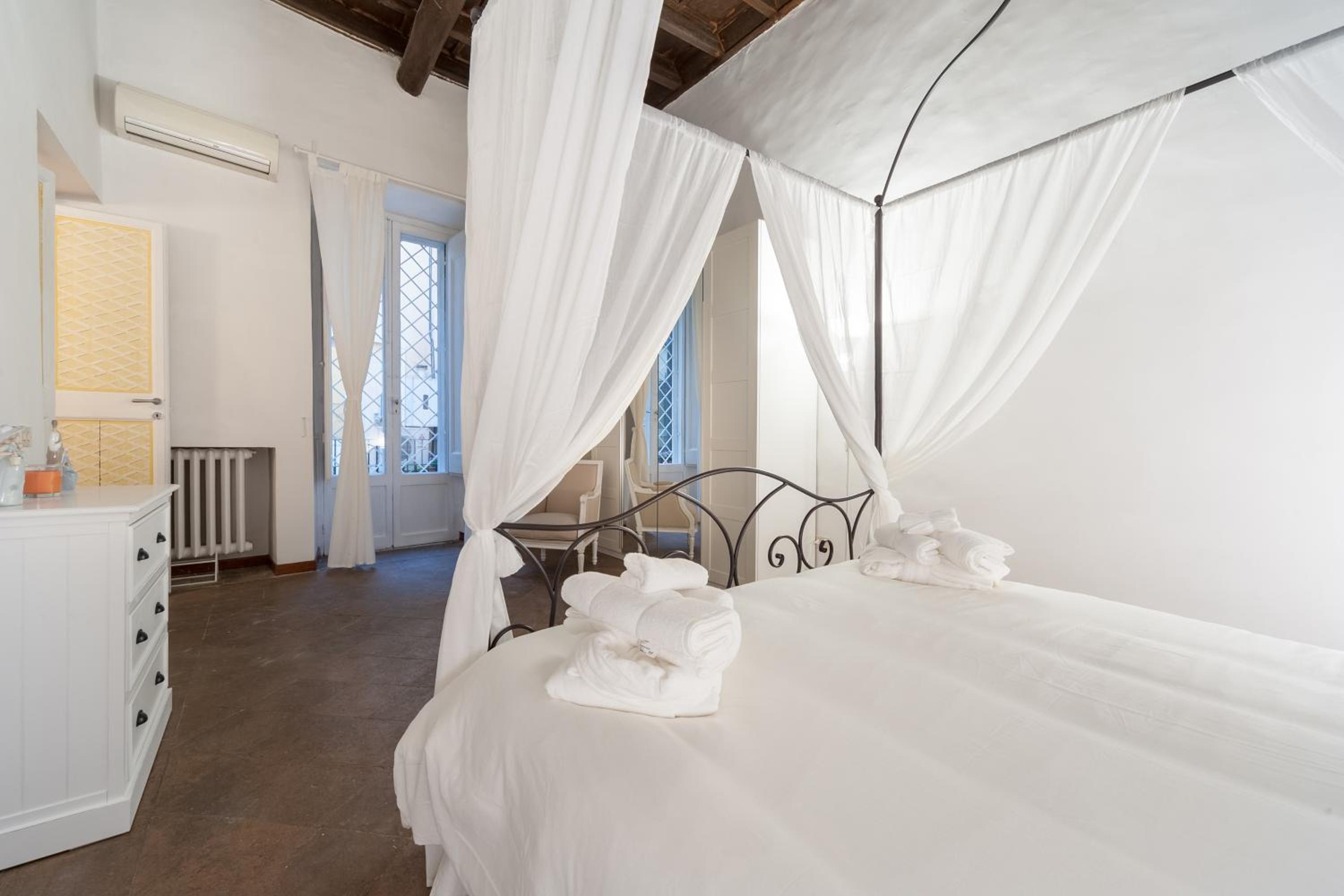 Rental in Rome - Bramante Luxury