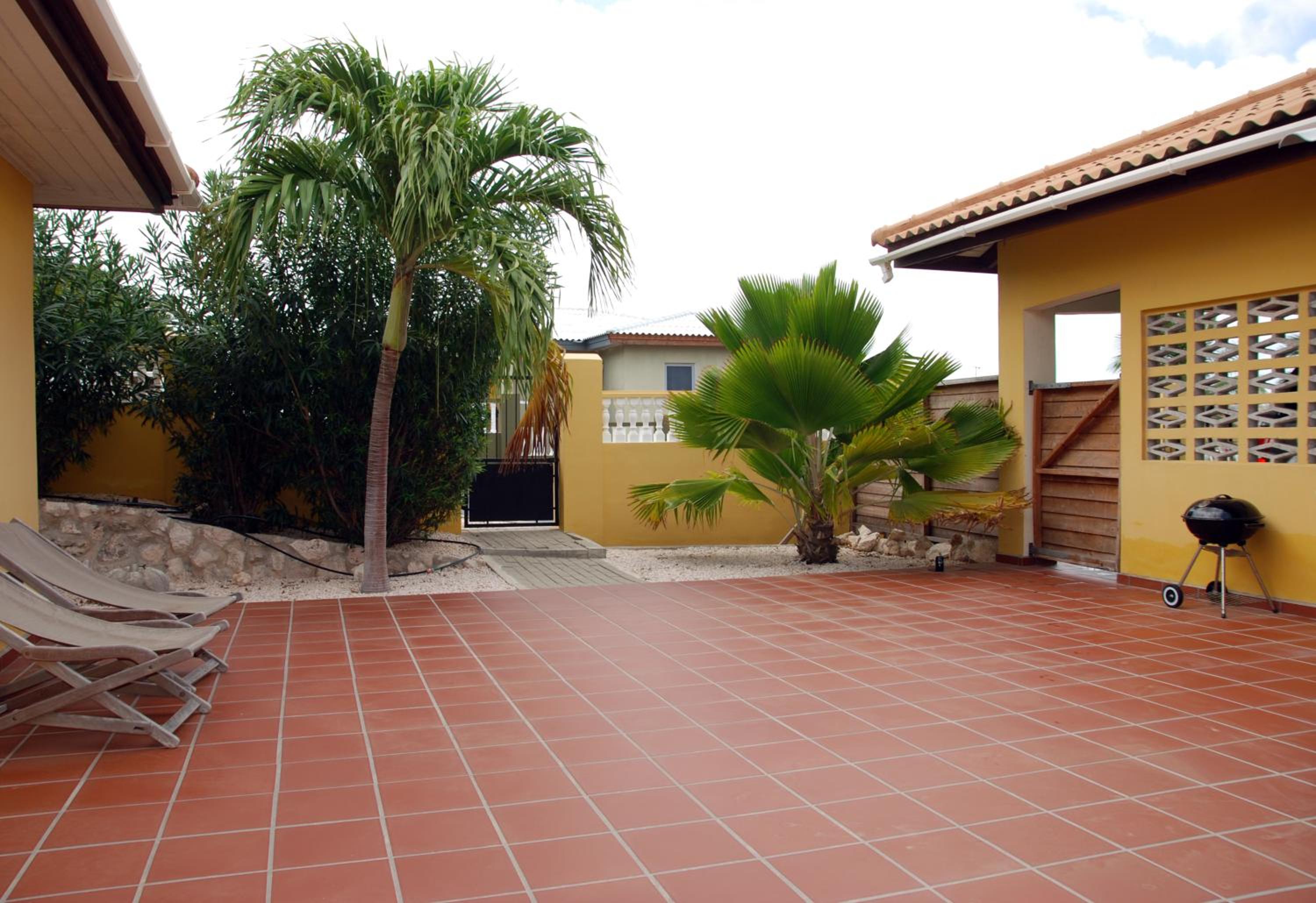 Mirador Apartments
