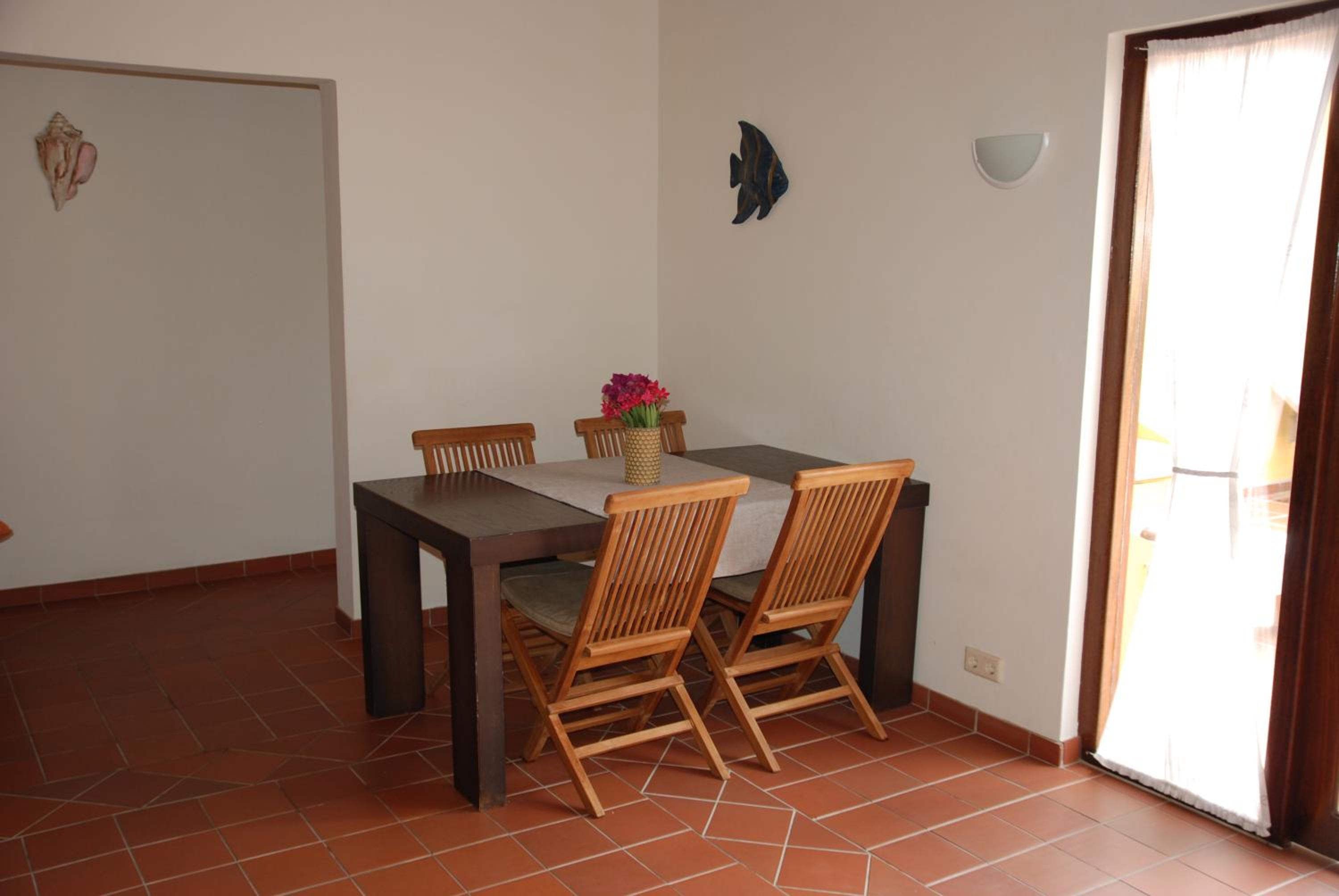 Mirador Apartments