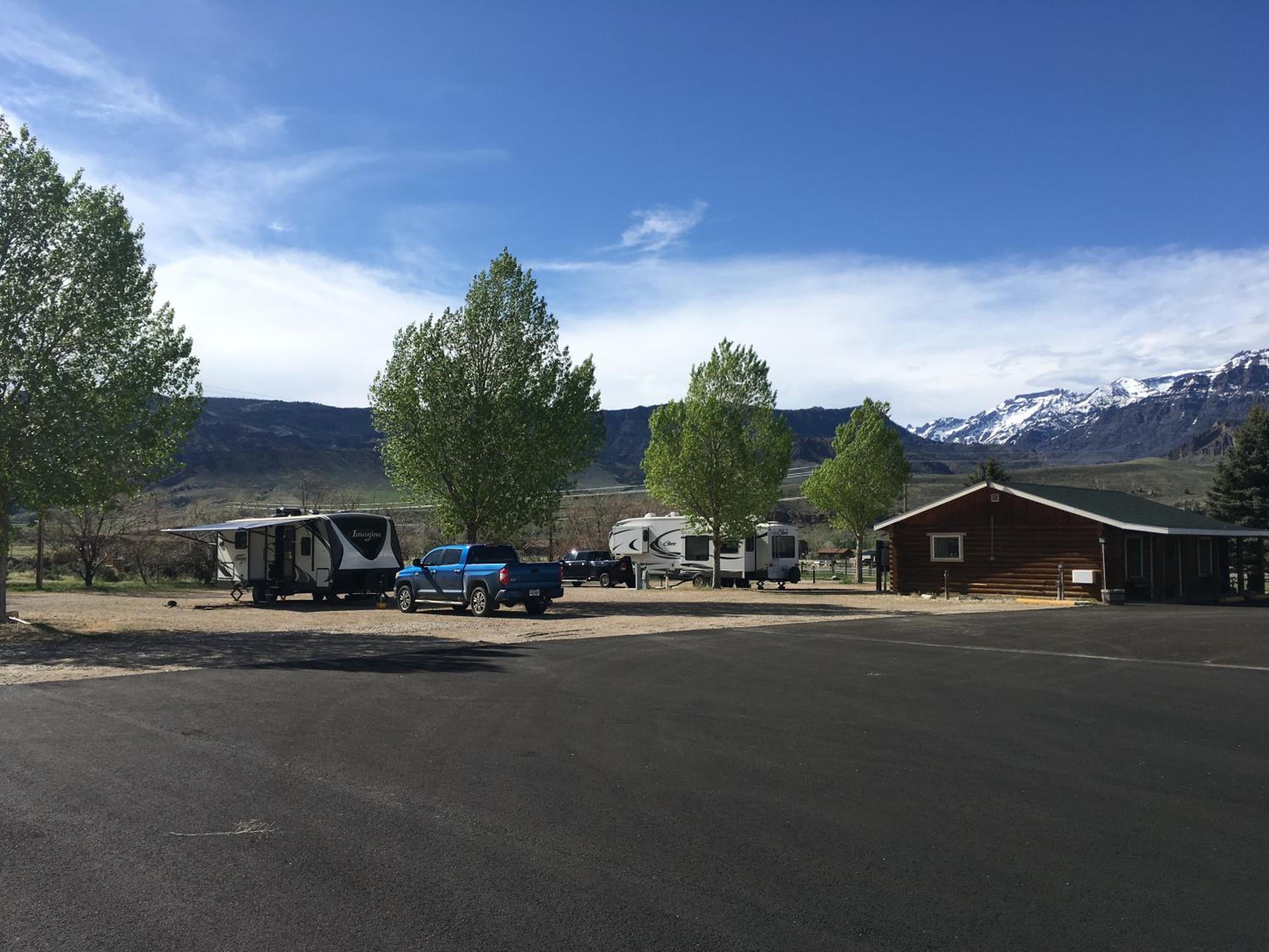 Green Creek Inn and RV Park