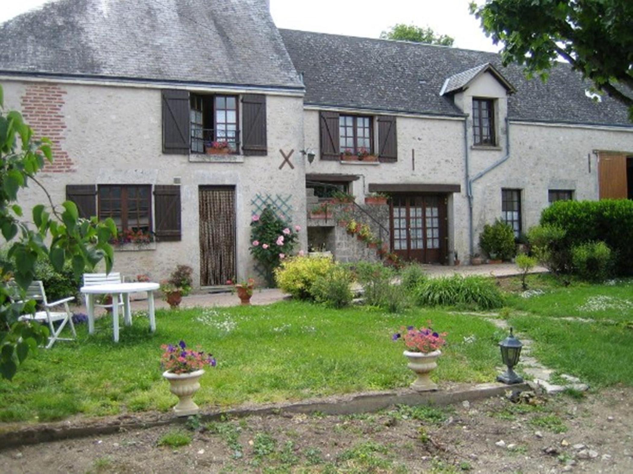 Ferme Peschard view 2