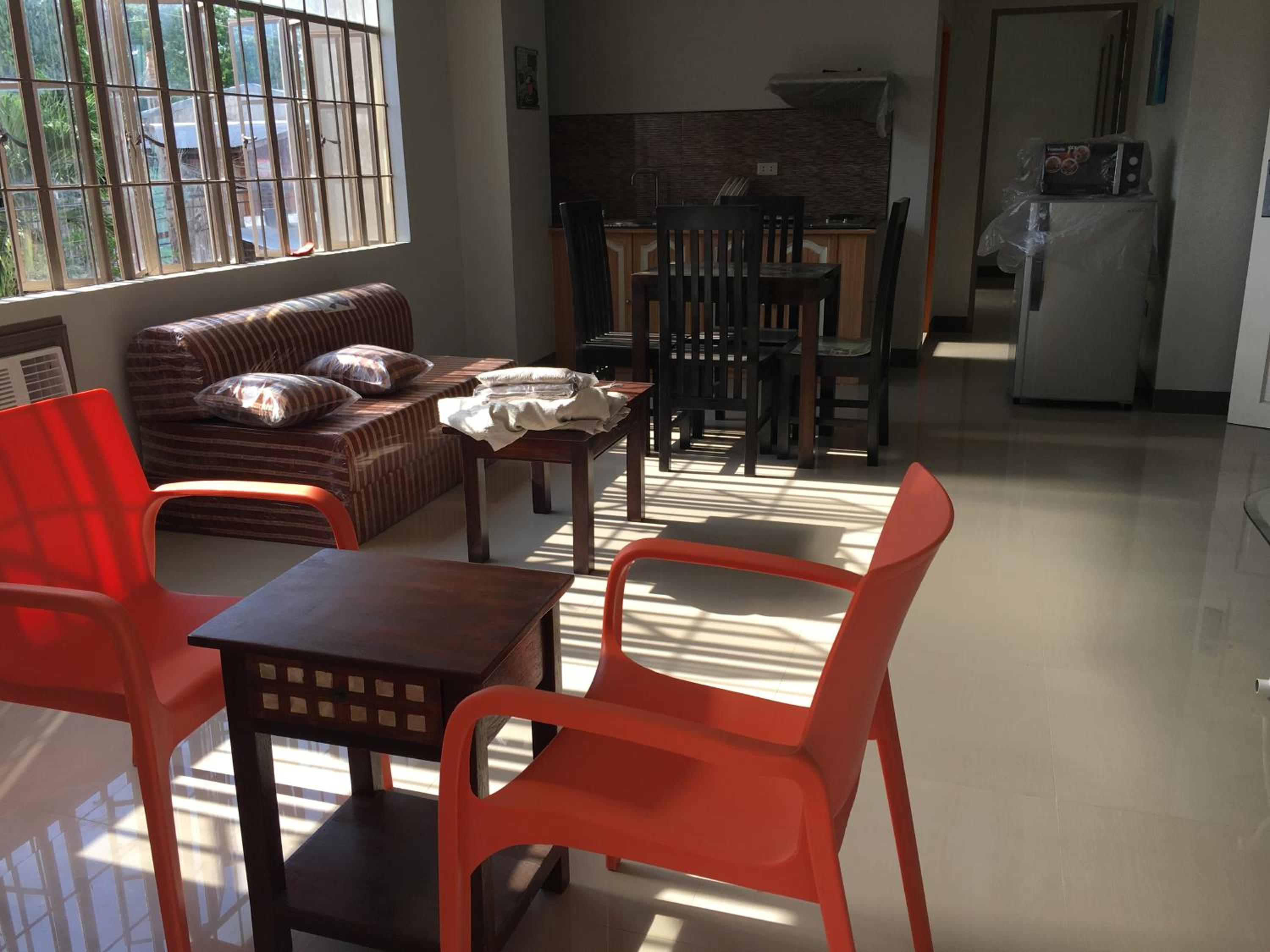 Beinte Singko de Marso Apartments