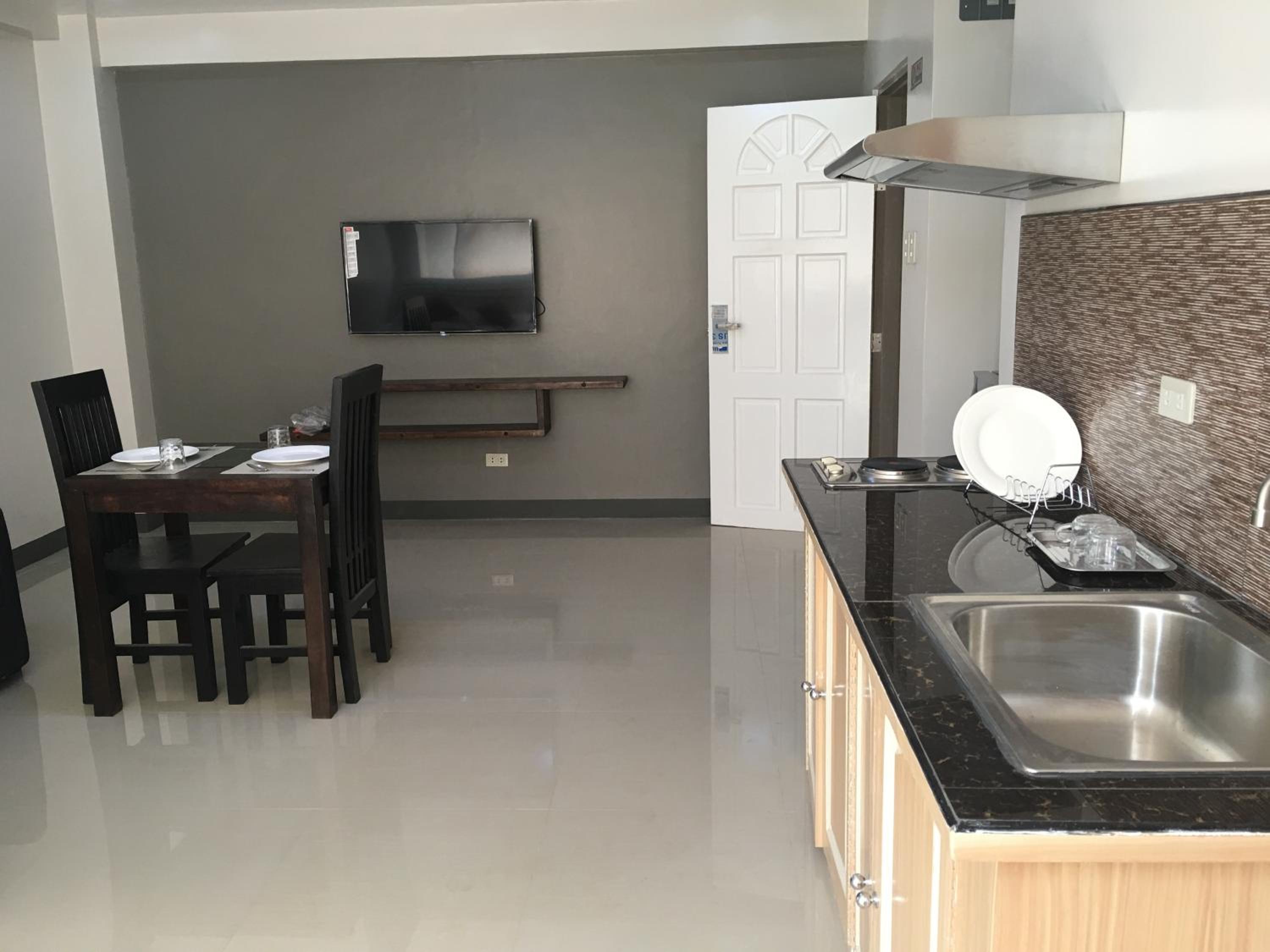 Beinte Singko de Marso Apartments