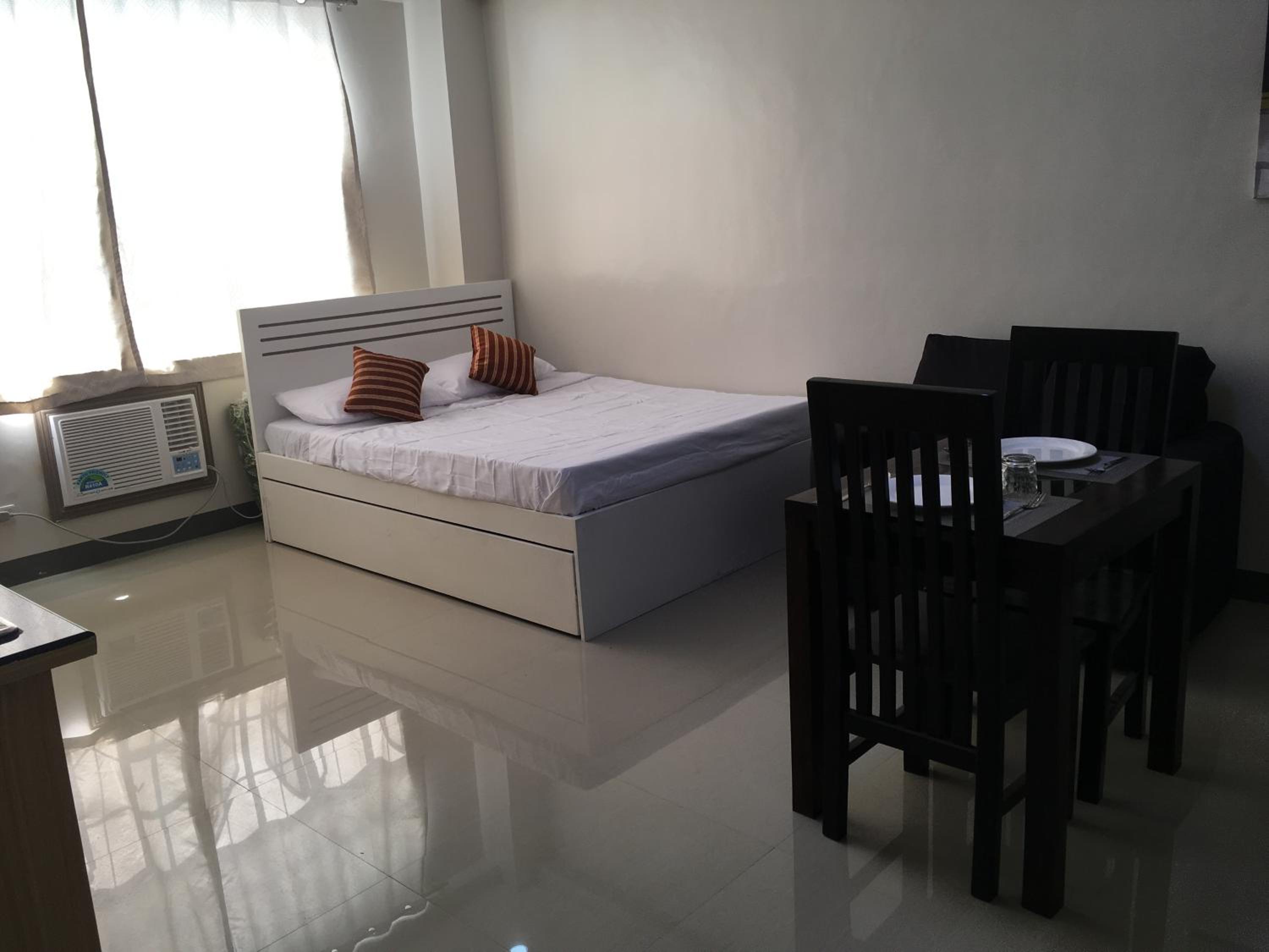 Beinte Singko de Marso Apartments