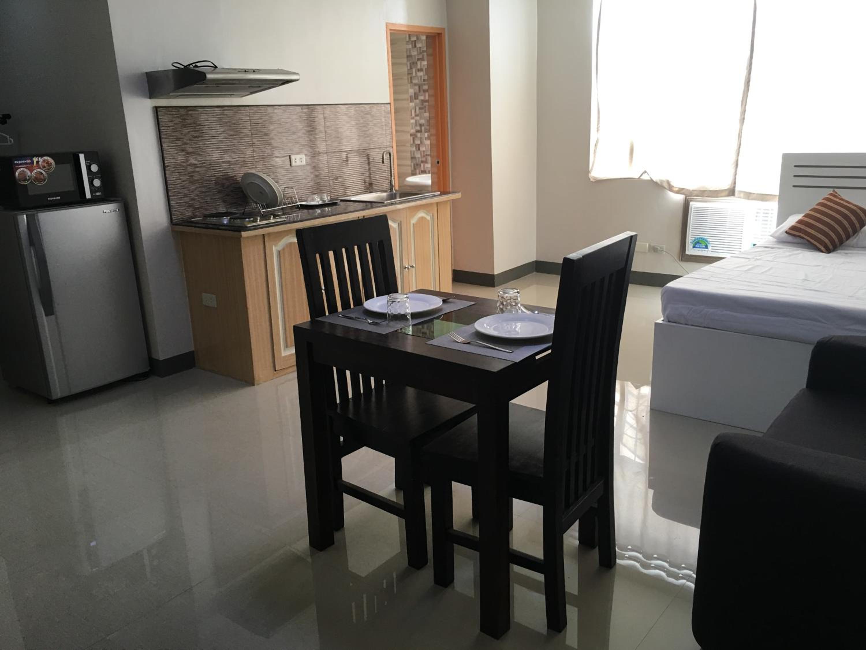Beinte Singko de Marso Apartments